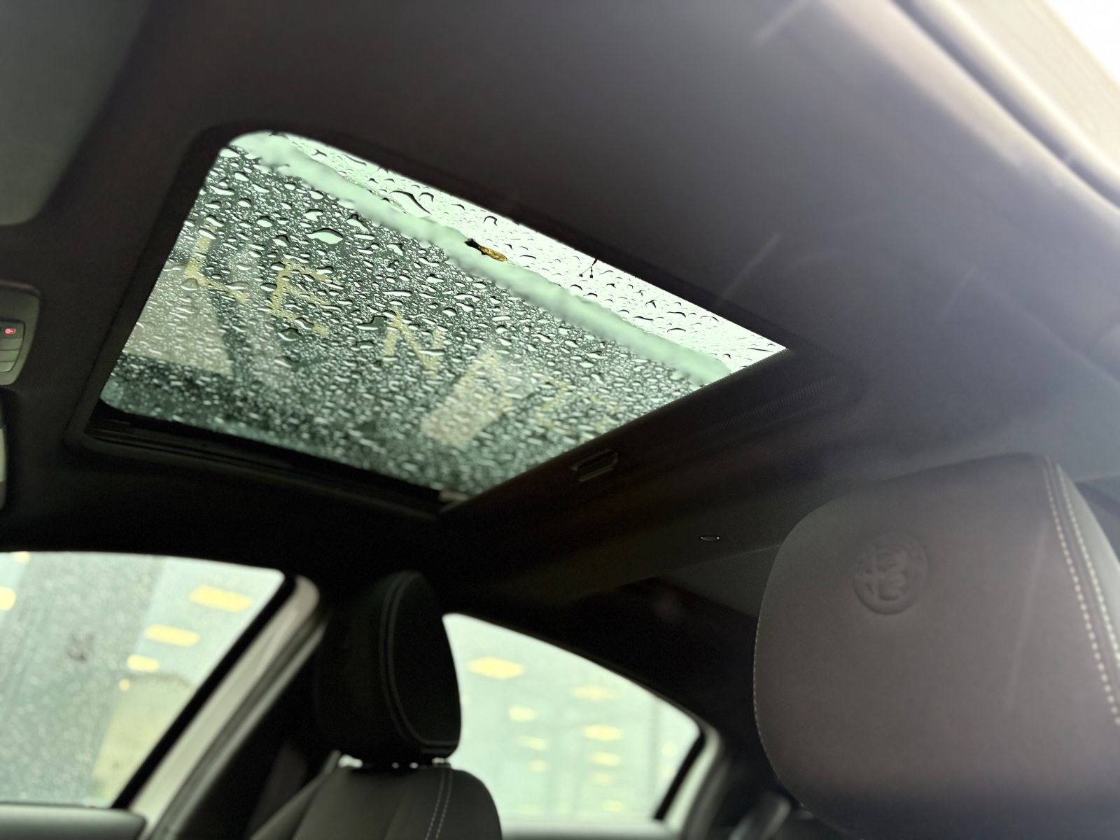 Fahrzeugabbildung Alfa Romeo GIULIETTA SUPER*PANORAMA*KLIMAAUT.*NAVI*