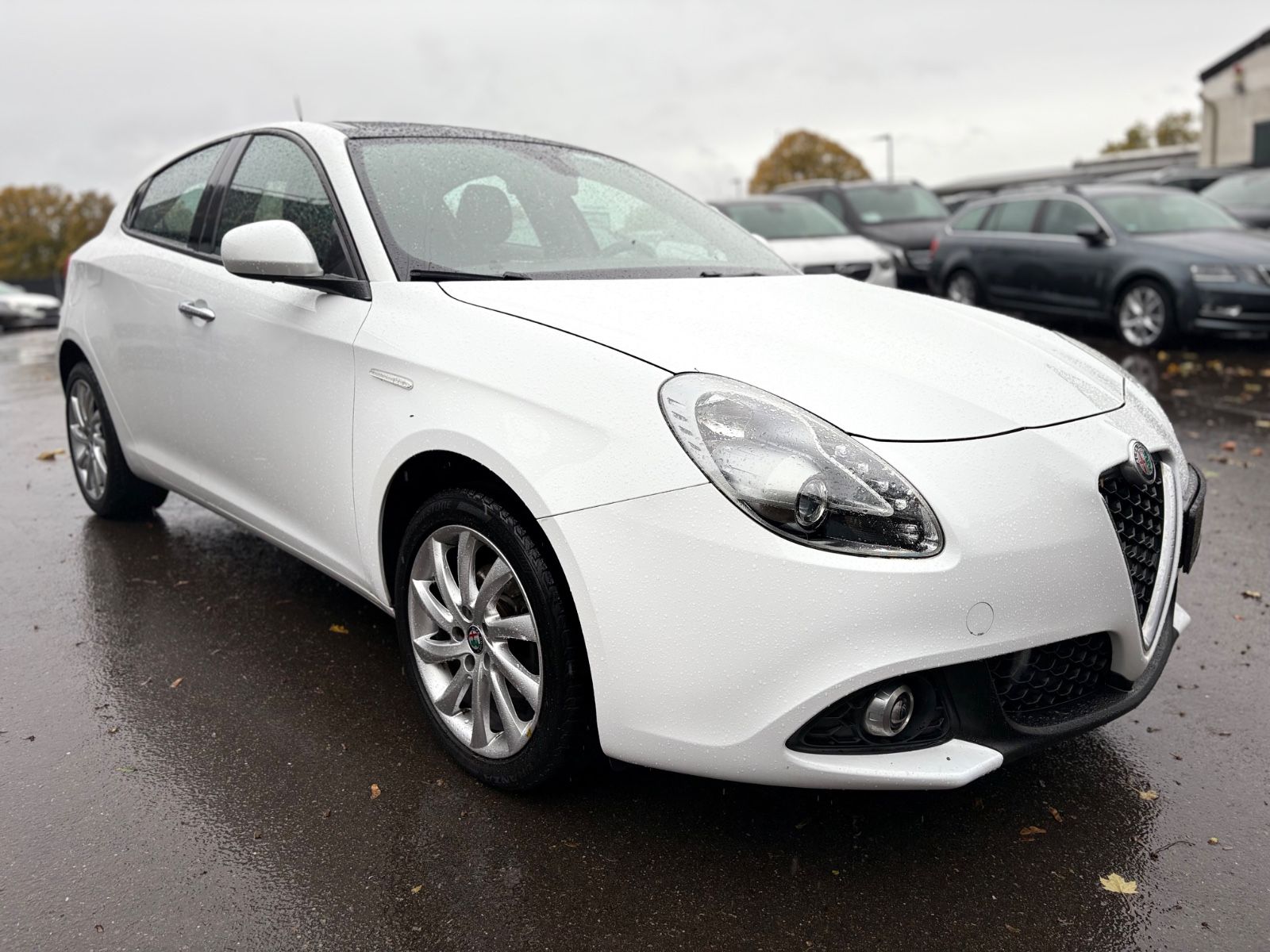 Fahrzeugabbildung Alfa Romeo GIULIETTA SUPER*PANORAMA*KLIMAAUT.*NAVI*