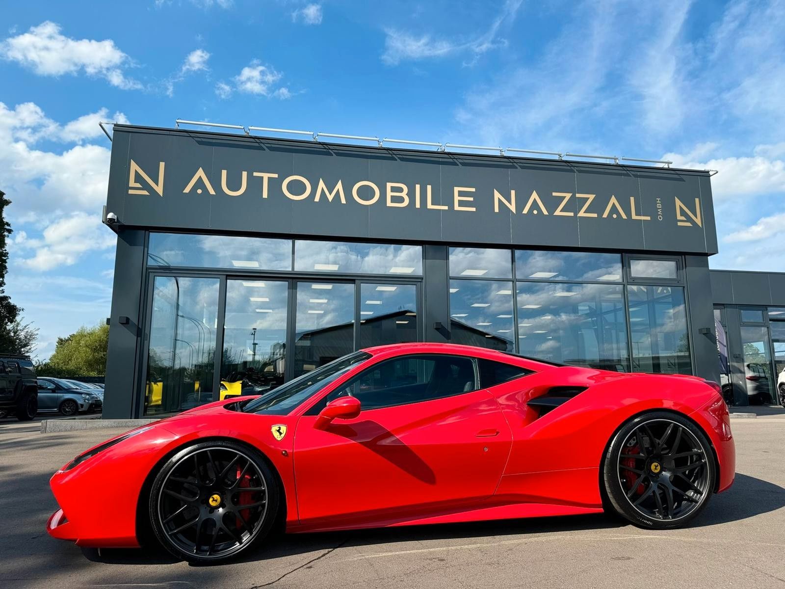 Fahrzeugabbildung Ferrari 488 GTB Coupé DCT*ROSSO SCUDERIA*LIFT*22.ZOLL*