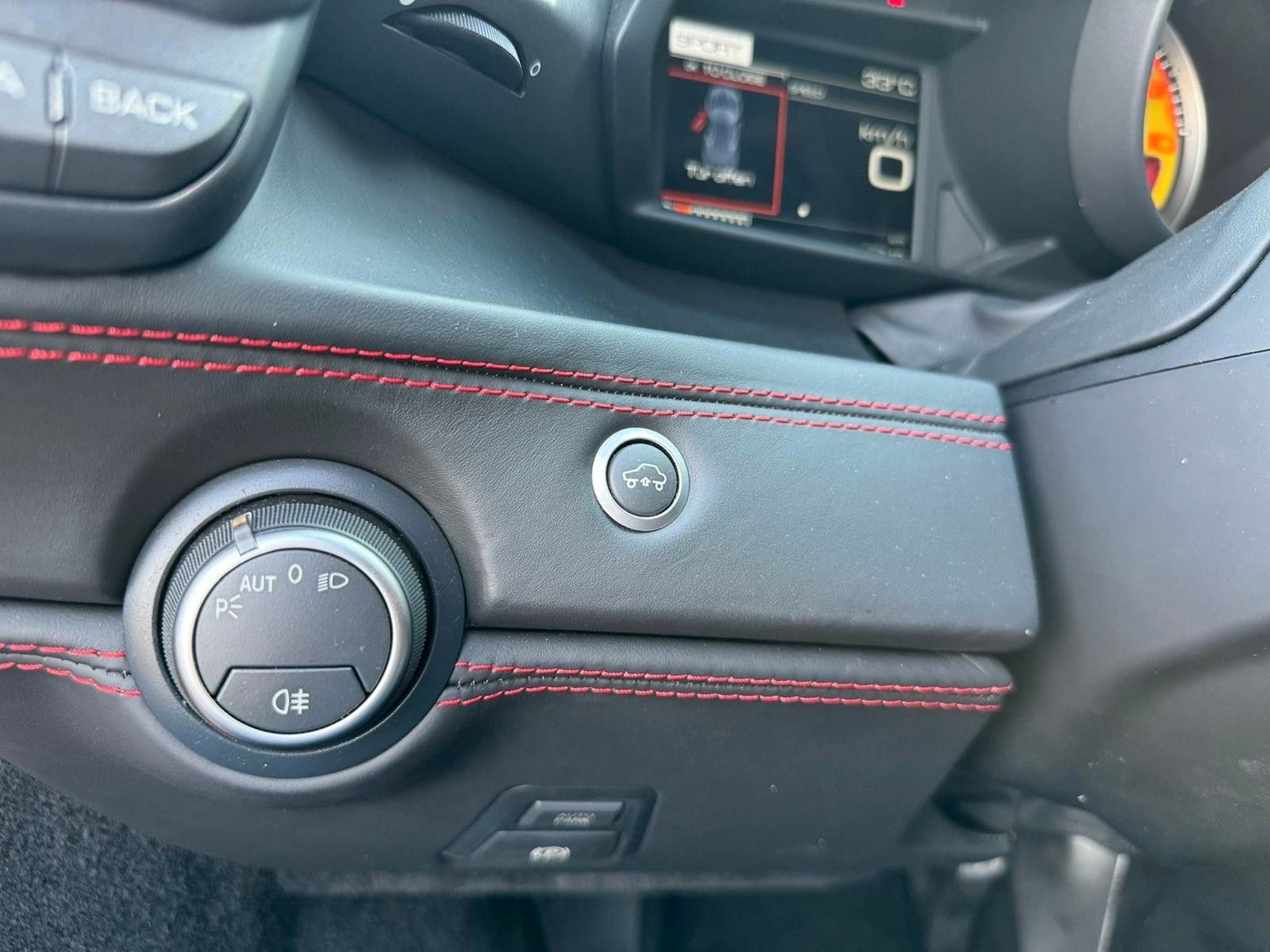 Fahrzeugabbildung Ferrari 488 GTB Coupé DCT*ROSSO SCUDERIA*LIFT*22.ZOLL*