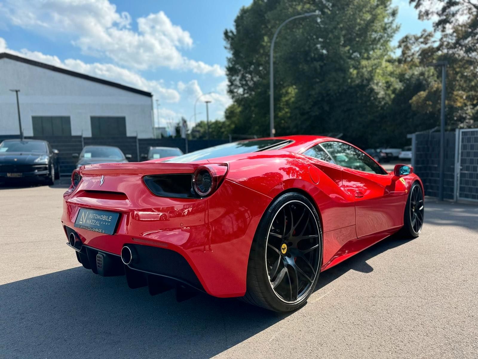 Fahrzeugabbildung Ferrari 488 GTB Coupé DCT*ROSSO SCUDERIA*LIFT*22.ZOLL*
