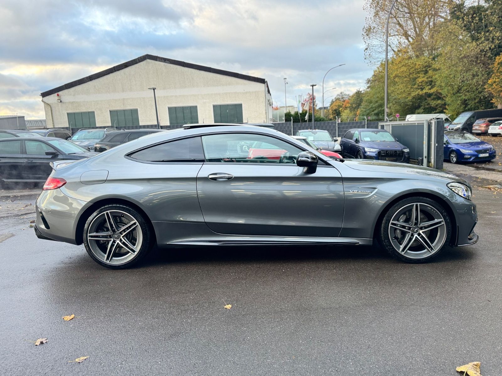 Fahrzeugabbildung Mercedes-Benz C63 AMG COUPE*PANORAMA*BURMESTER*FACELIFT*CARBON