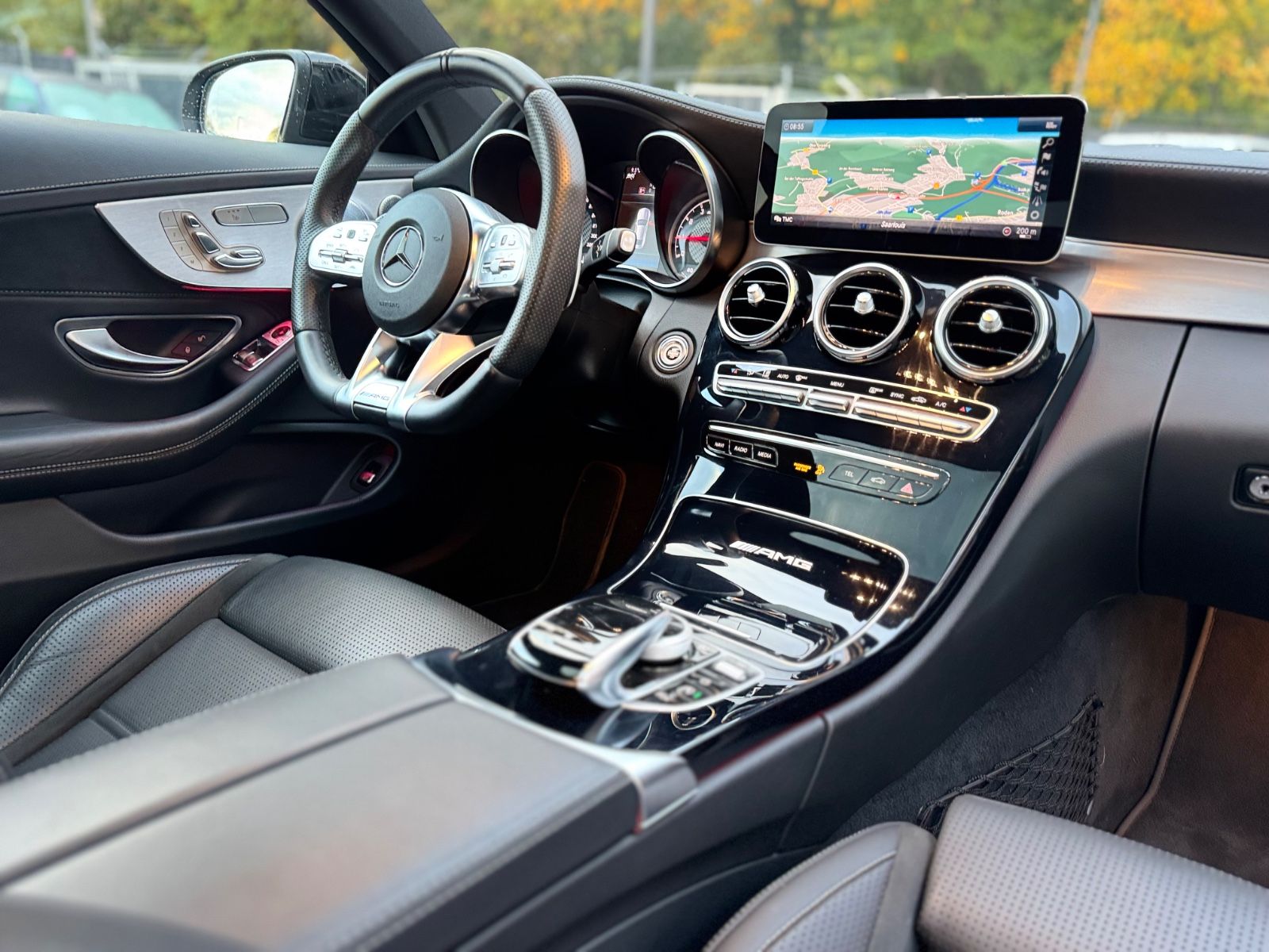 Fahrzeugabbildung Mercedes-Benz C63 AMG COUPE*PANORAMA*BURMESTER*FACELIFT*CARBON