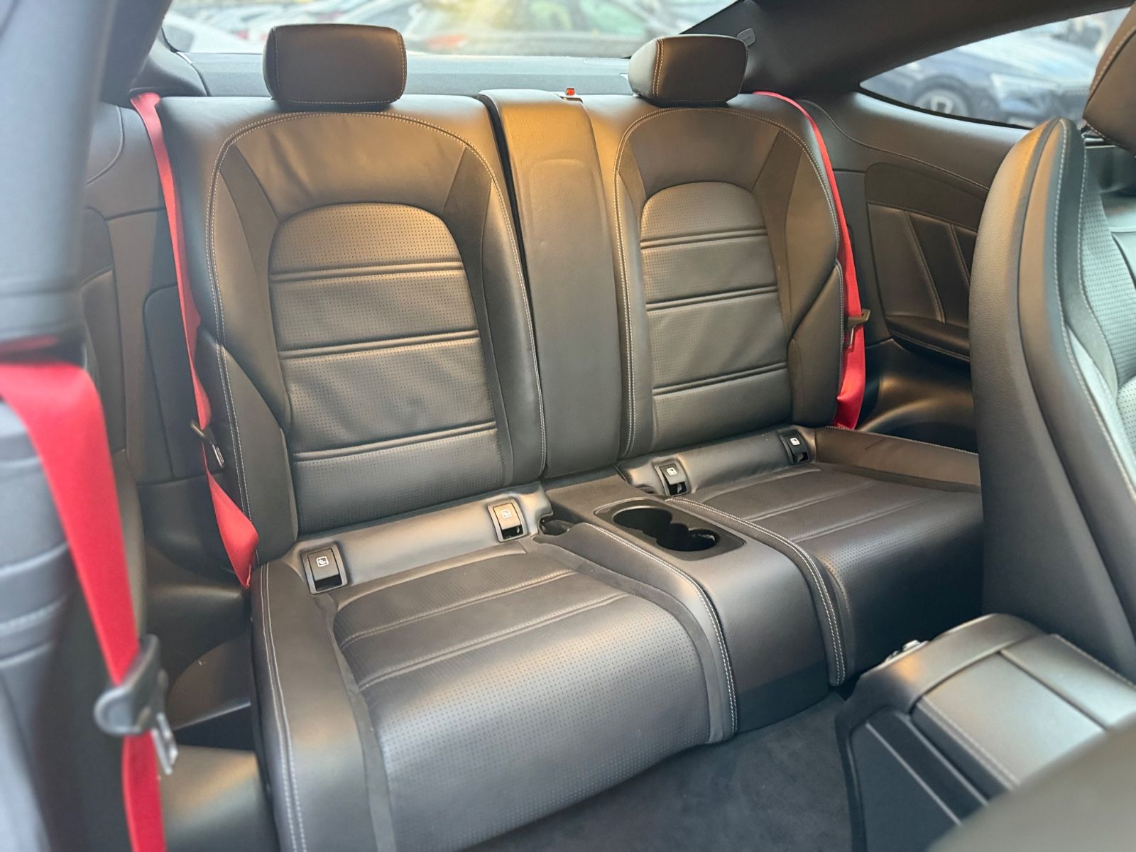 Fahrzeugabbildung Mercedes-Benz C63 AMG COUPE*PANORAMA*BURMESTER*FACELIFT*CARBON