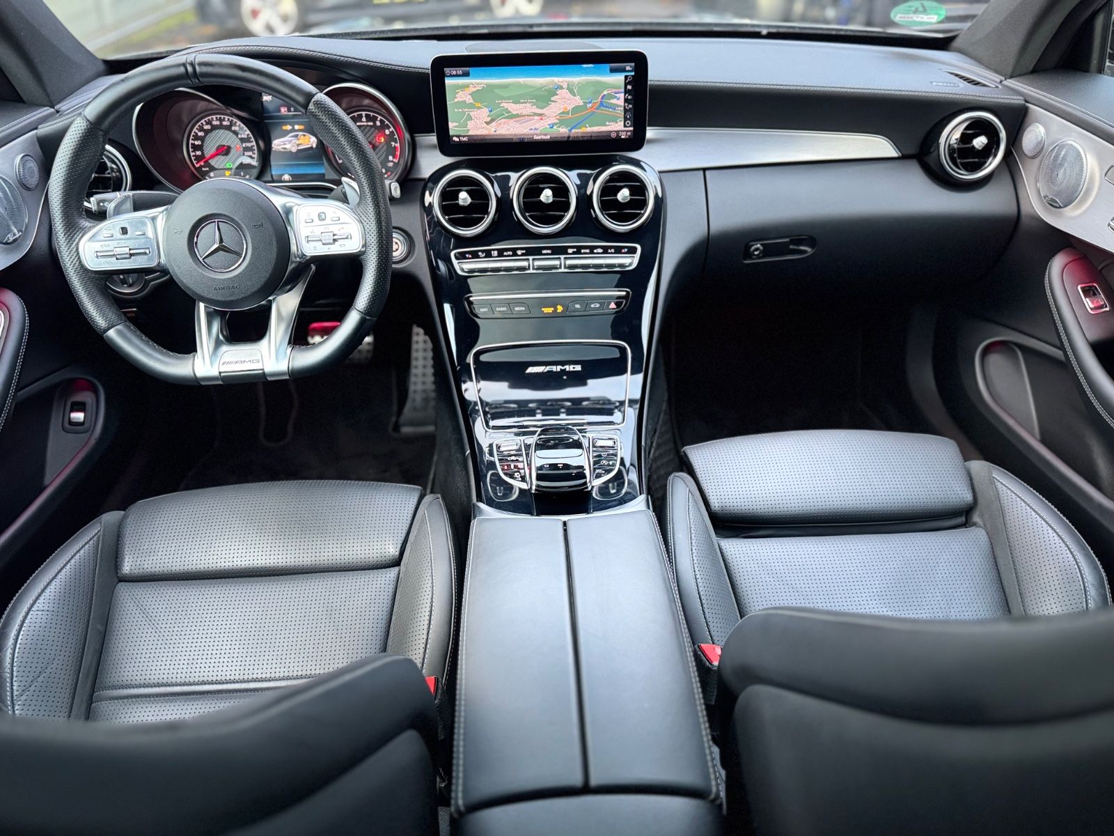 Fahrzeugabbildung Mercedes-Benz C63 AMG COUPE*PANORAMA*BURMESTER*FACELIFT*CARBON