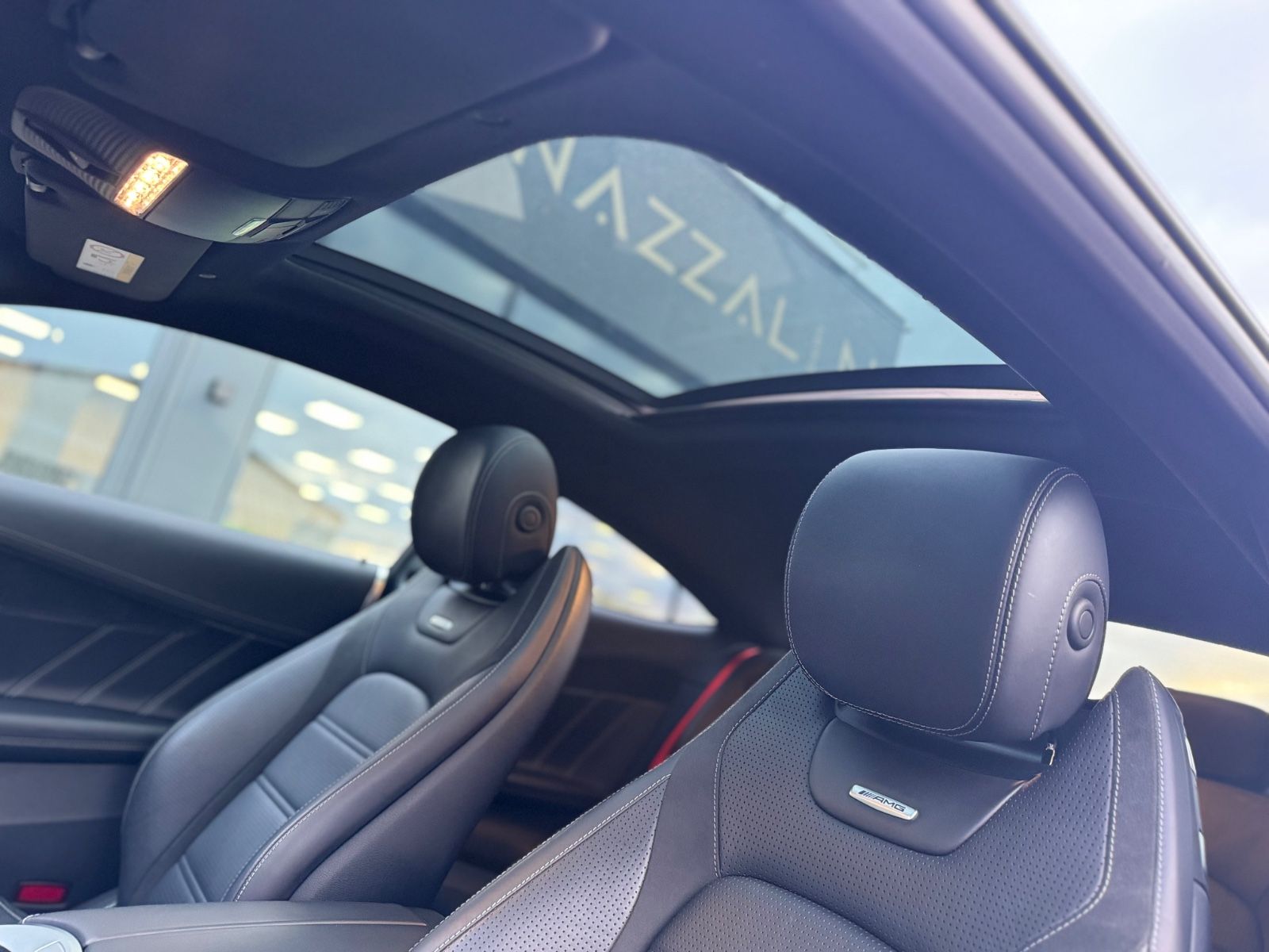 Fahrzeugabbildung Mercedes-Benz C63 AMG COUPE*PANORAMA*BURMESTER*FACELIFT*CARBON