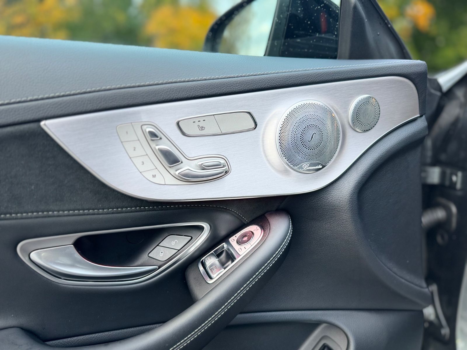 Fahrzeugabbildung Mercedes-Benz C63 AMG COUPE*PANORAMA*BURMESTER*FACELIFT*CARBON