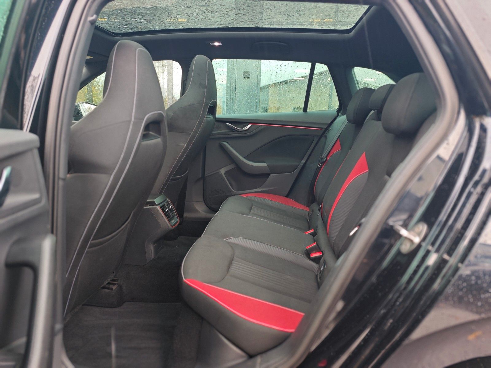 Fahrzeugabbildung SKODA SCALA MONTE CARLO*PANORAMA*APPLE CAR*KAMERA*NAVI