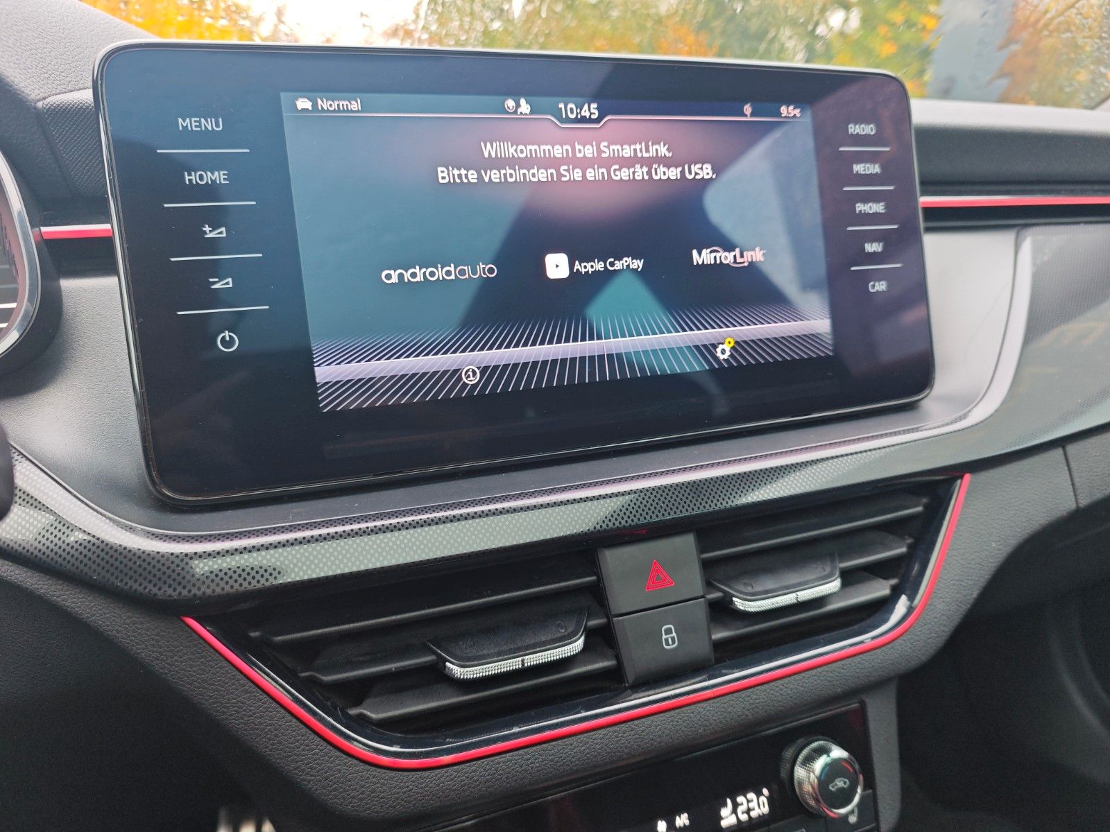 Fahrzeugabbildung SKODA SCALA MONTE CARLO*PANORAMA*APPLE CAR*KAMERA*NAVI