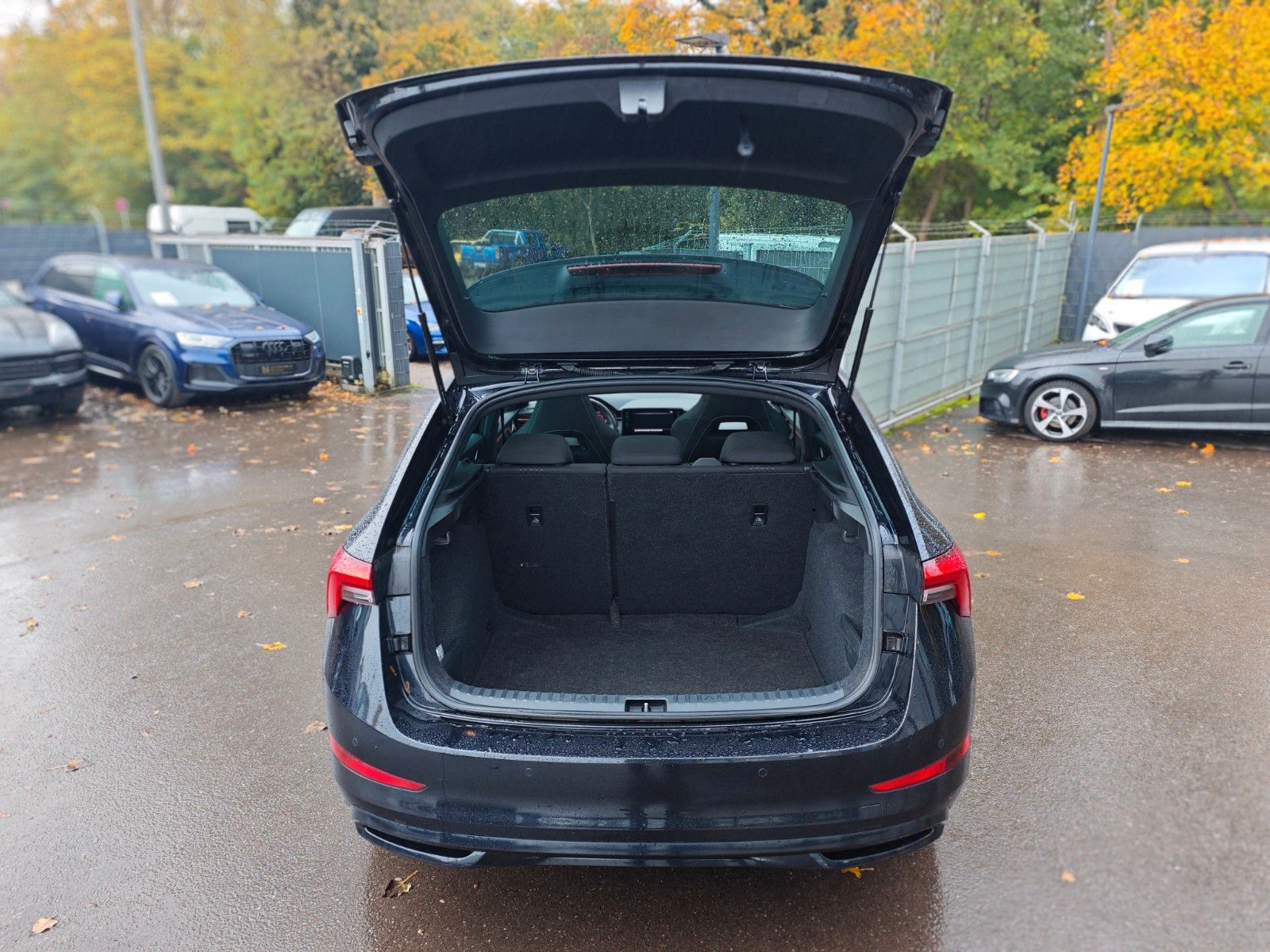 Fahrzeugabbildung SKODA SCALA MONTE CARLO*PANORAMA*APPLE CAR*KAMERA*NAVI