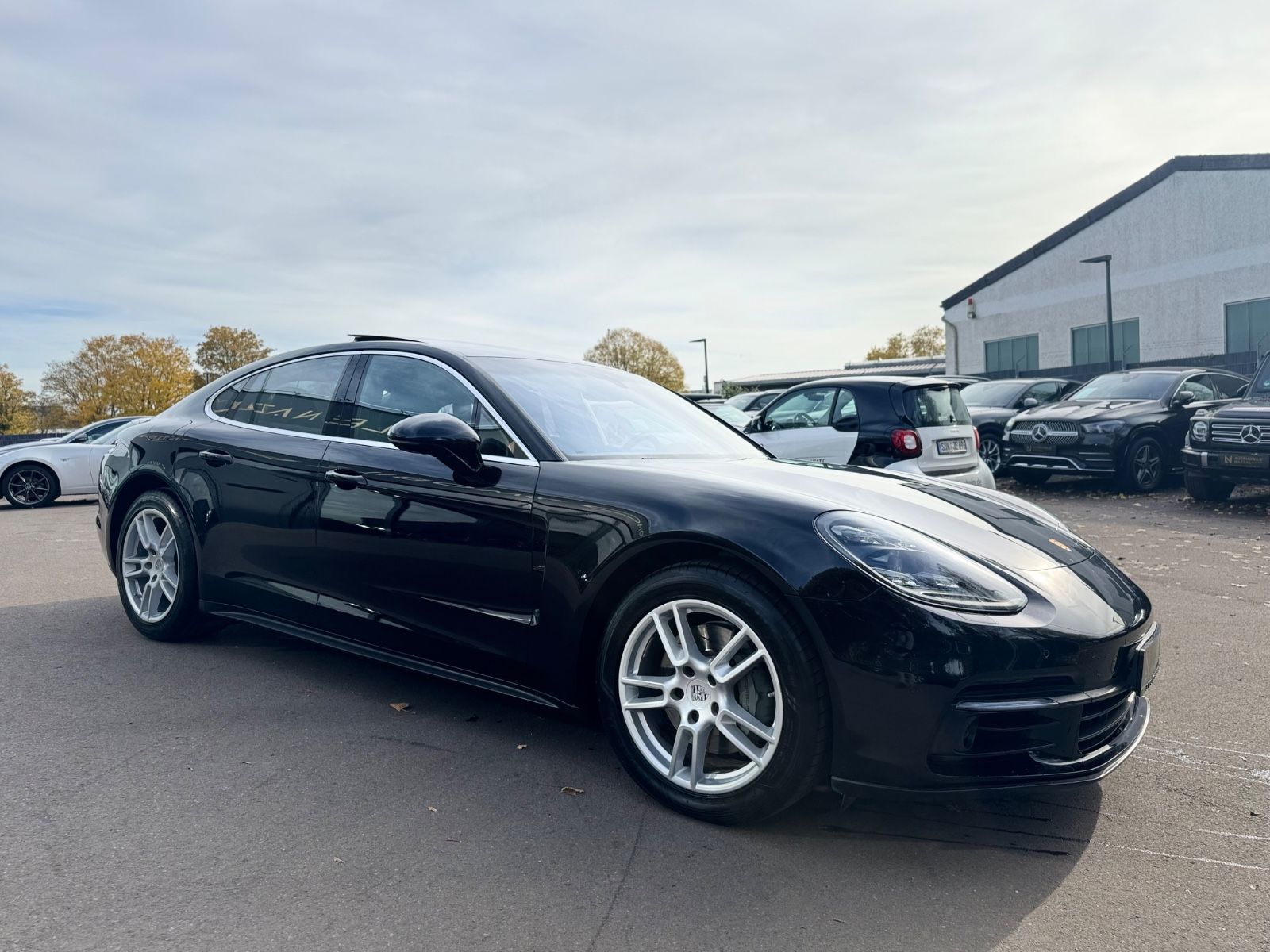 Fahrzeugabbildung Porsche PANAMERA 4S*BOSE*PANORAMA*ACC*MASSAGE*INNO-DRIVE