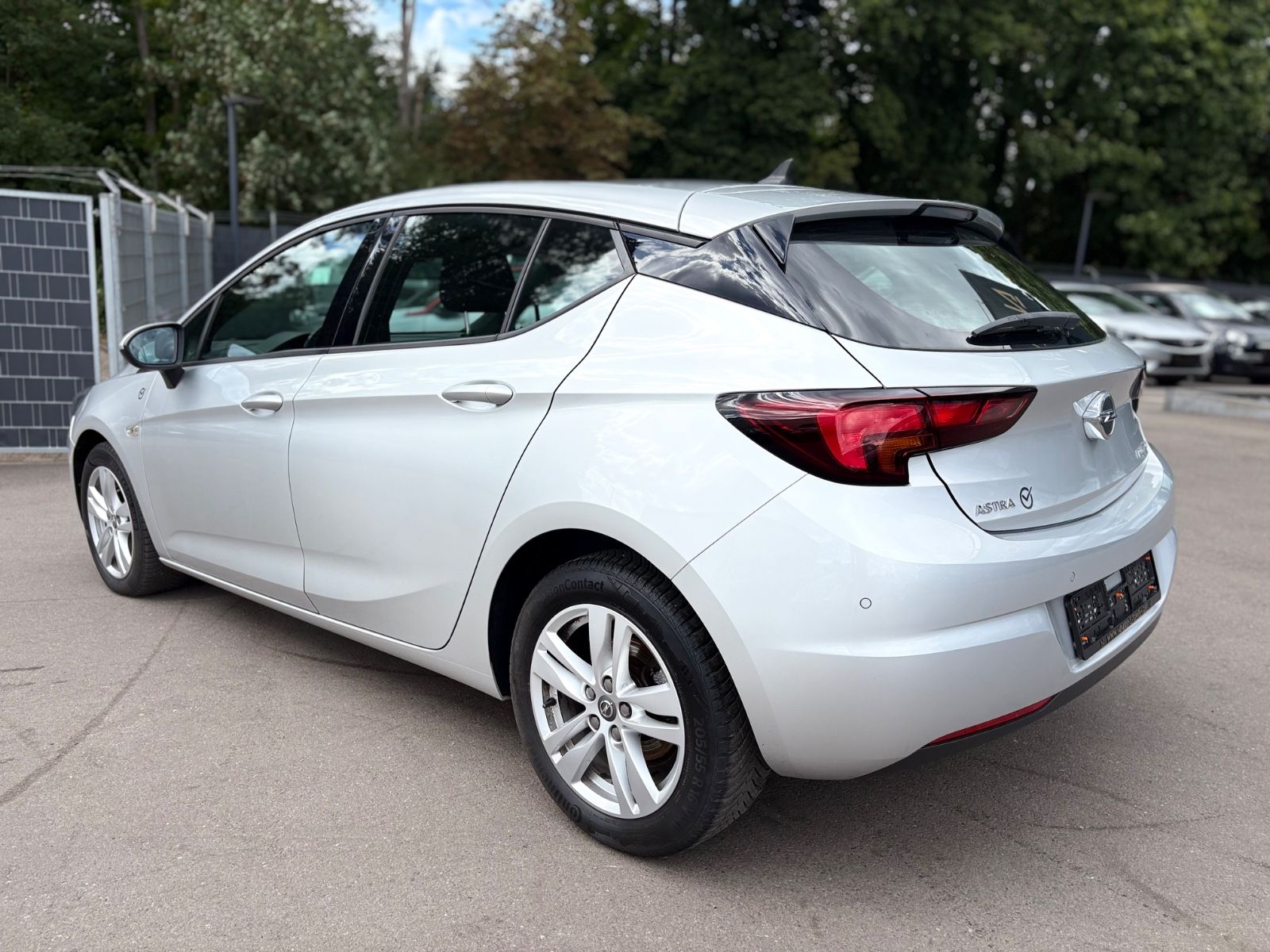 Fahrzeugabbildung Opel ASTRA K LIM*DYNAMIC*VOLL-LED*PDC*ERGO SITZE*TOP