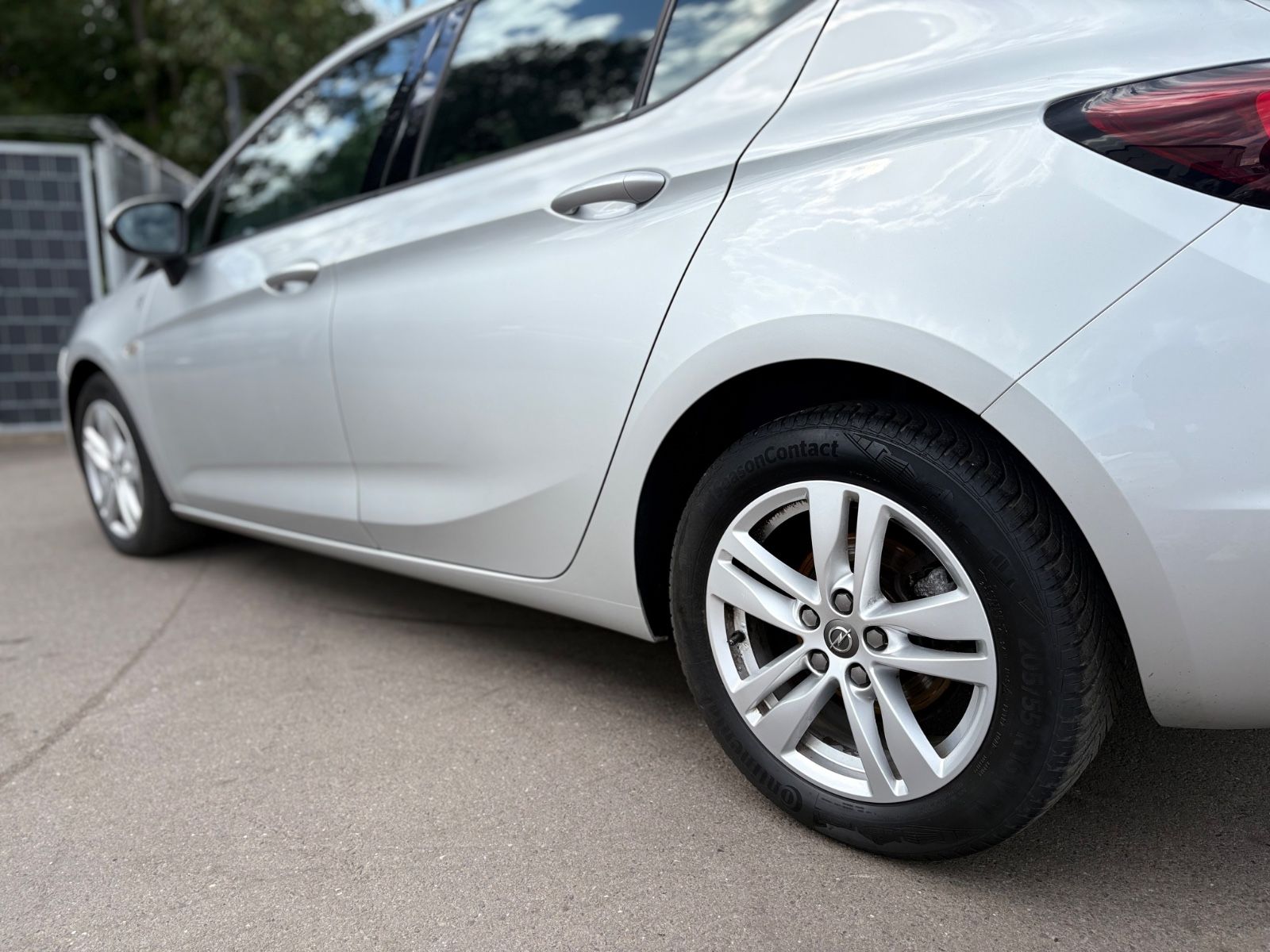 Fahrzeugabbildung Opel ASTRA K LIM*DYNAMIC*VOLL-LED*PDC*ERGO SITZE*TOP