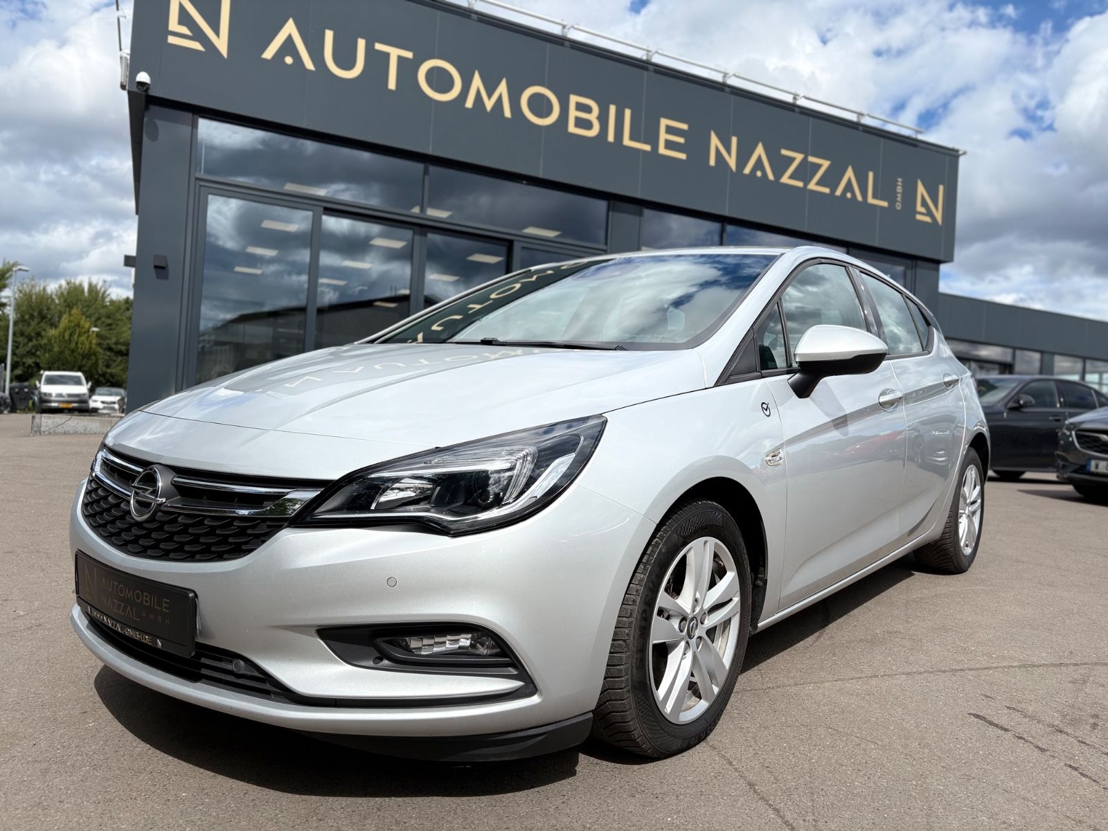 Fahrzeugabbildung Opel ASTRA K LIM*DYNAMIC*VOLL-LED*PDC*ERGO SITZE*TOP