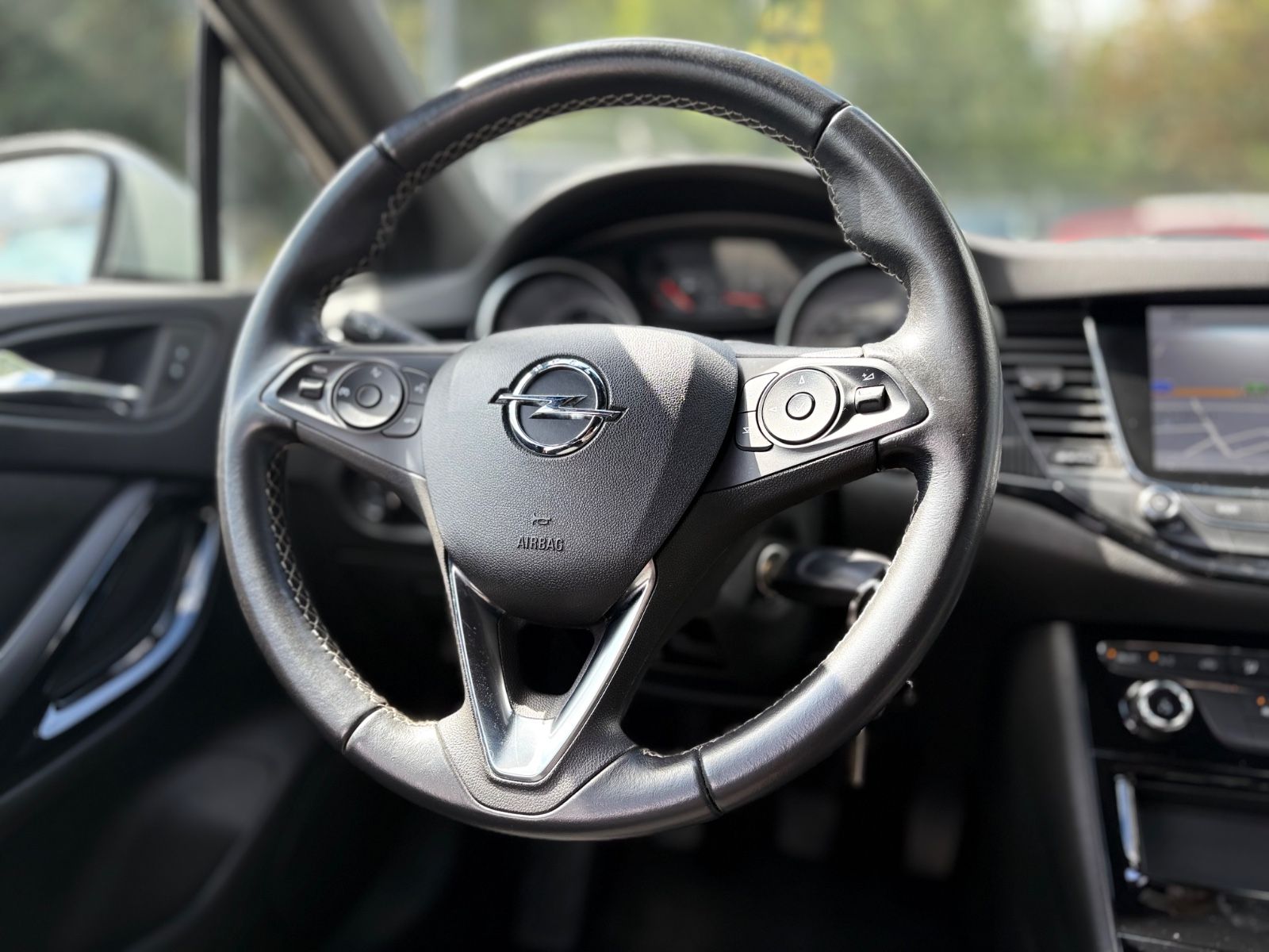 Fahrzeugabbildung Opel ASTRA K LIM*DYNAMIC*VOLL-LED*PDC*ERGO SITZE*TOP