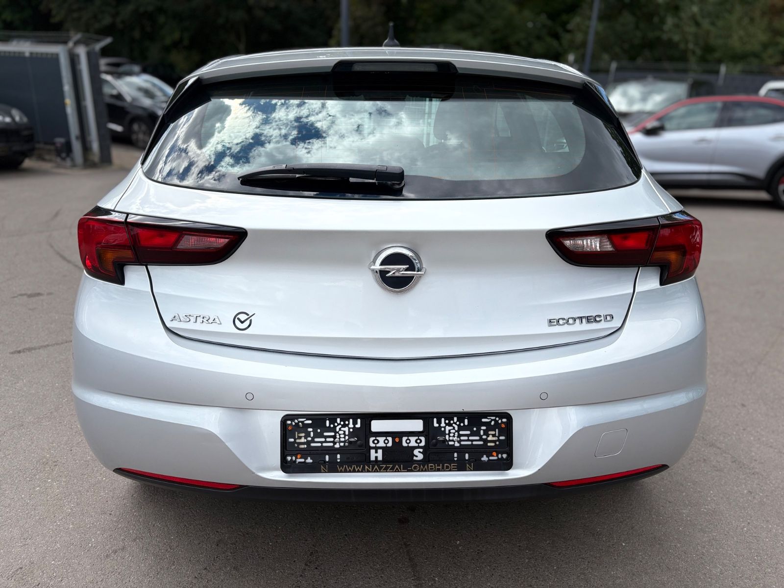 Fahrzeugabbildung Opel ASTRA K LIM*DYNAMIC*VOLL-LED*PDC*ERGO SITZE*TOP