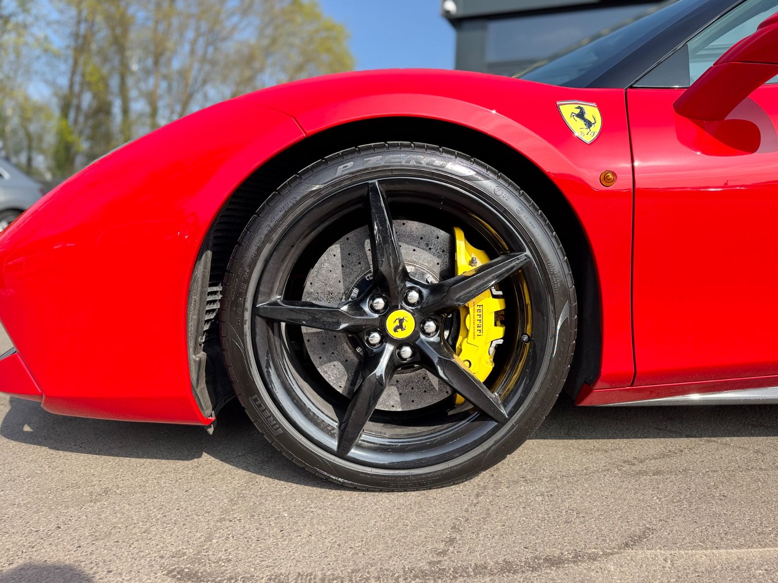 Fahrzeugabbildung Ferrari 488 SPIDER*RACING SEATS*CARBON*JBL*KAMERA*LIFT*