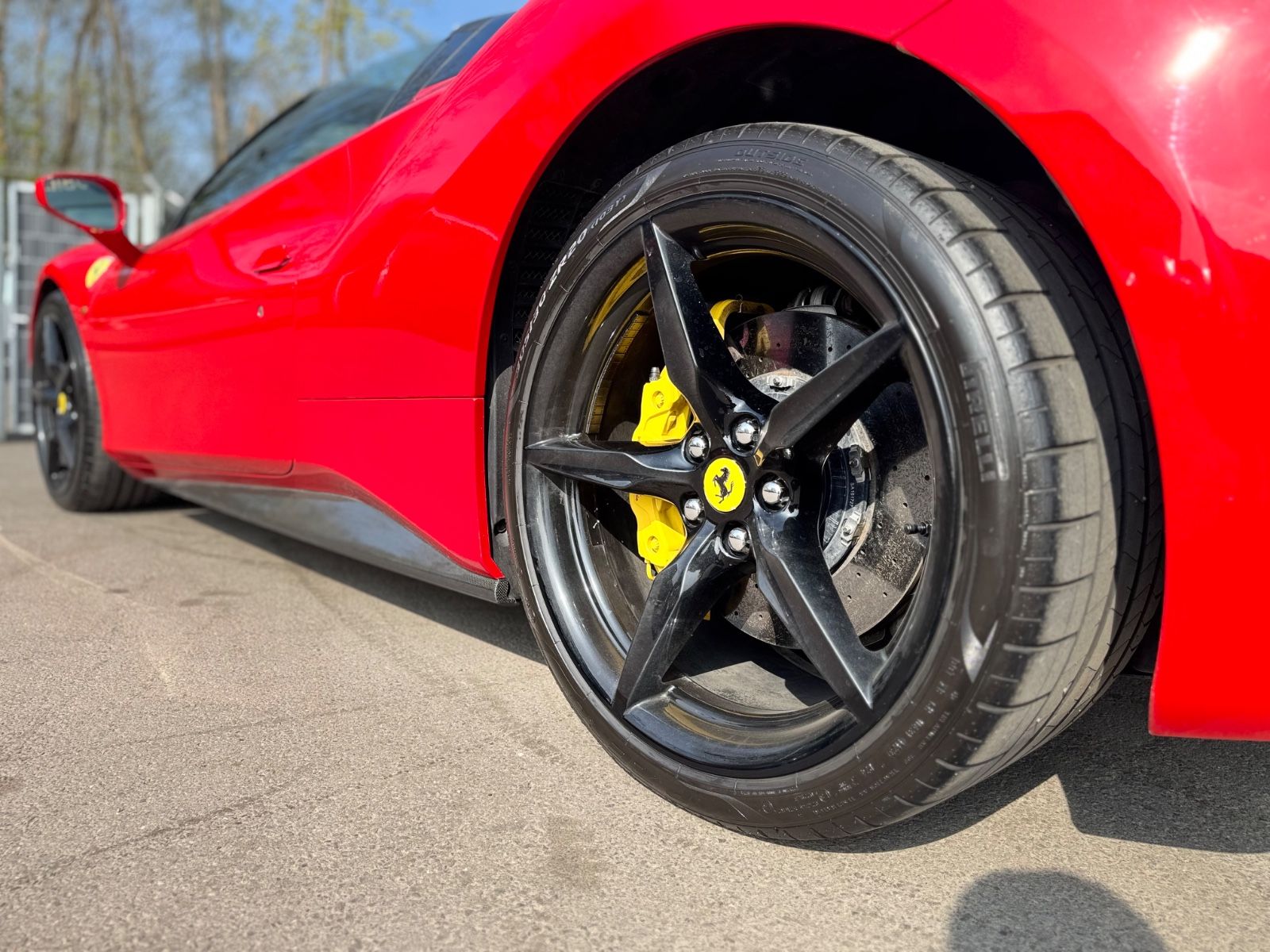 Fahrzeugabbildung Ferrari 488 SPIDER*RACING SEATS*CARBON*JBL*KAMERA*LIFT*
