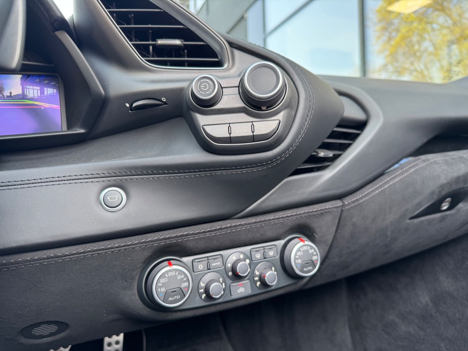 Fahrzeugabbildung Ferrari 488 SPIDER*RACING SEATS*CARBON*JBL*KAMERA*LIFT*