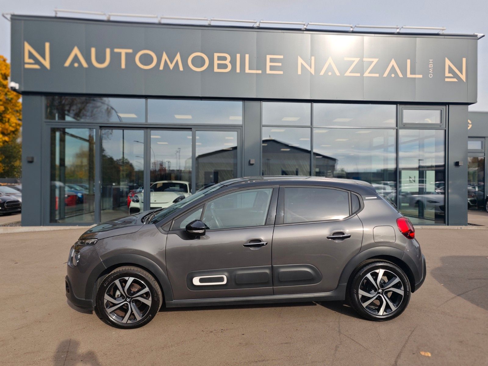 Fahrzeugabbildung Citroën C3 SHINE*APPLE CAR*KLIMAAUTO.*NAVI*KAMERA*