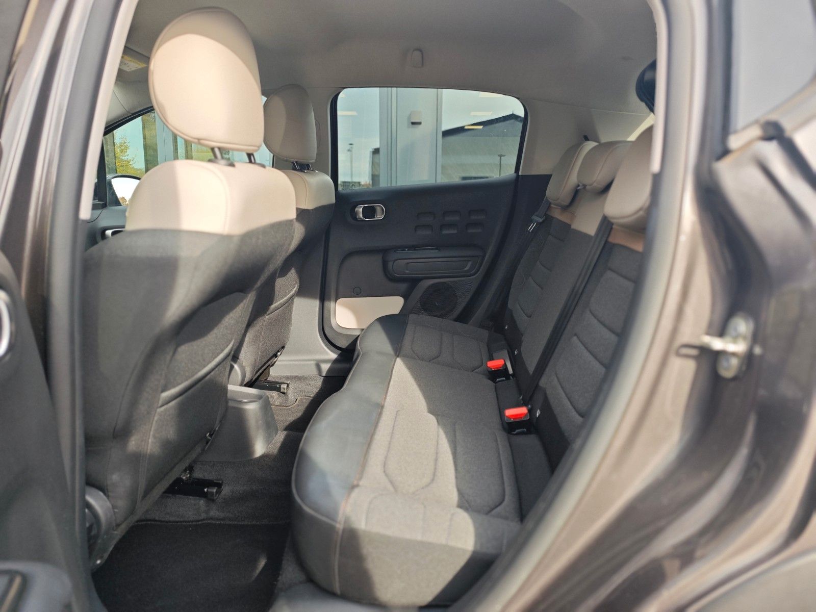 Fahrzeugabbildung Citroën C3 SHINE*APPLE CAR*KLIMAAUTO.*NAVI*KAMERA*