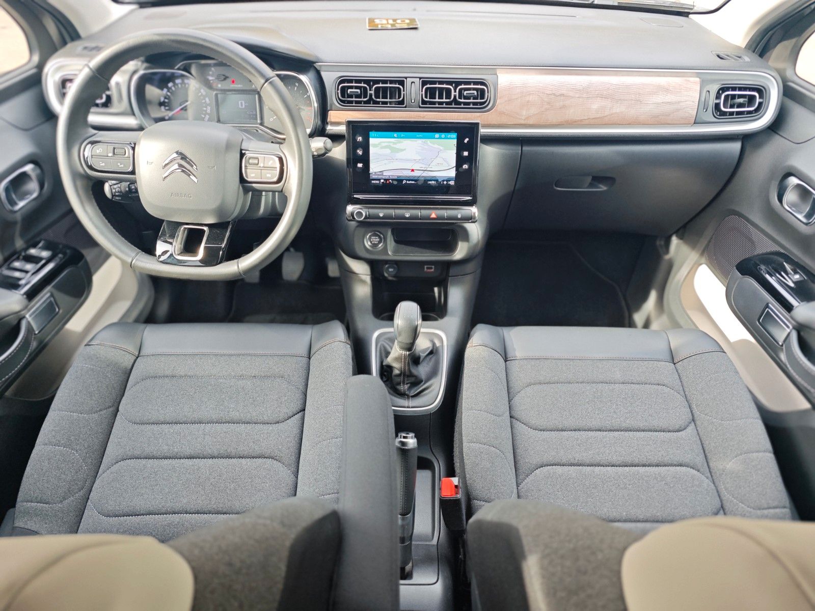 Fahrzeugabbildung Citroën C3 SHINE*APPLE CAR*KLIMAAUTO.*NAVI*KAMERA*