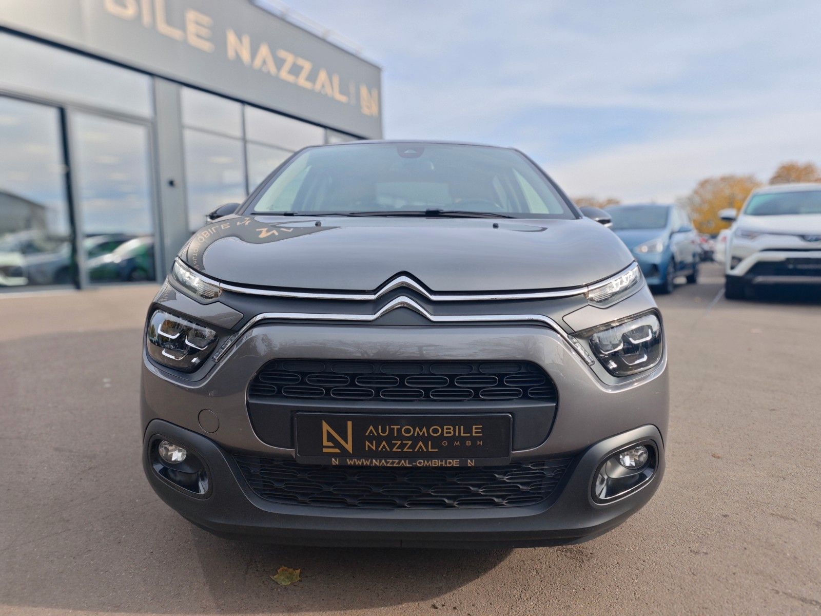 Fahrzeugabbildung Citroën C3 SHINE*APPLE CAR*KLIMAAUTO.*NAVI*KAMERA*