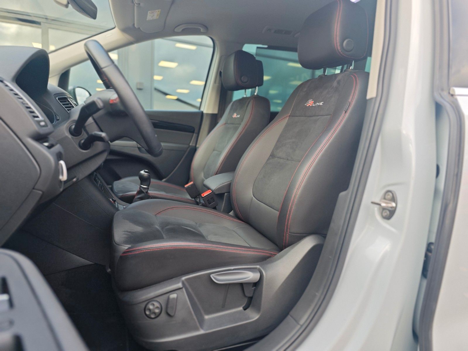 Fahrzeugabbildung SEAT ALHAMBRA FR-LINE 7.SITZER*2xSCHIEBETÜREN*1.HAND*