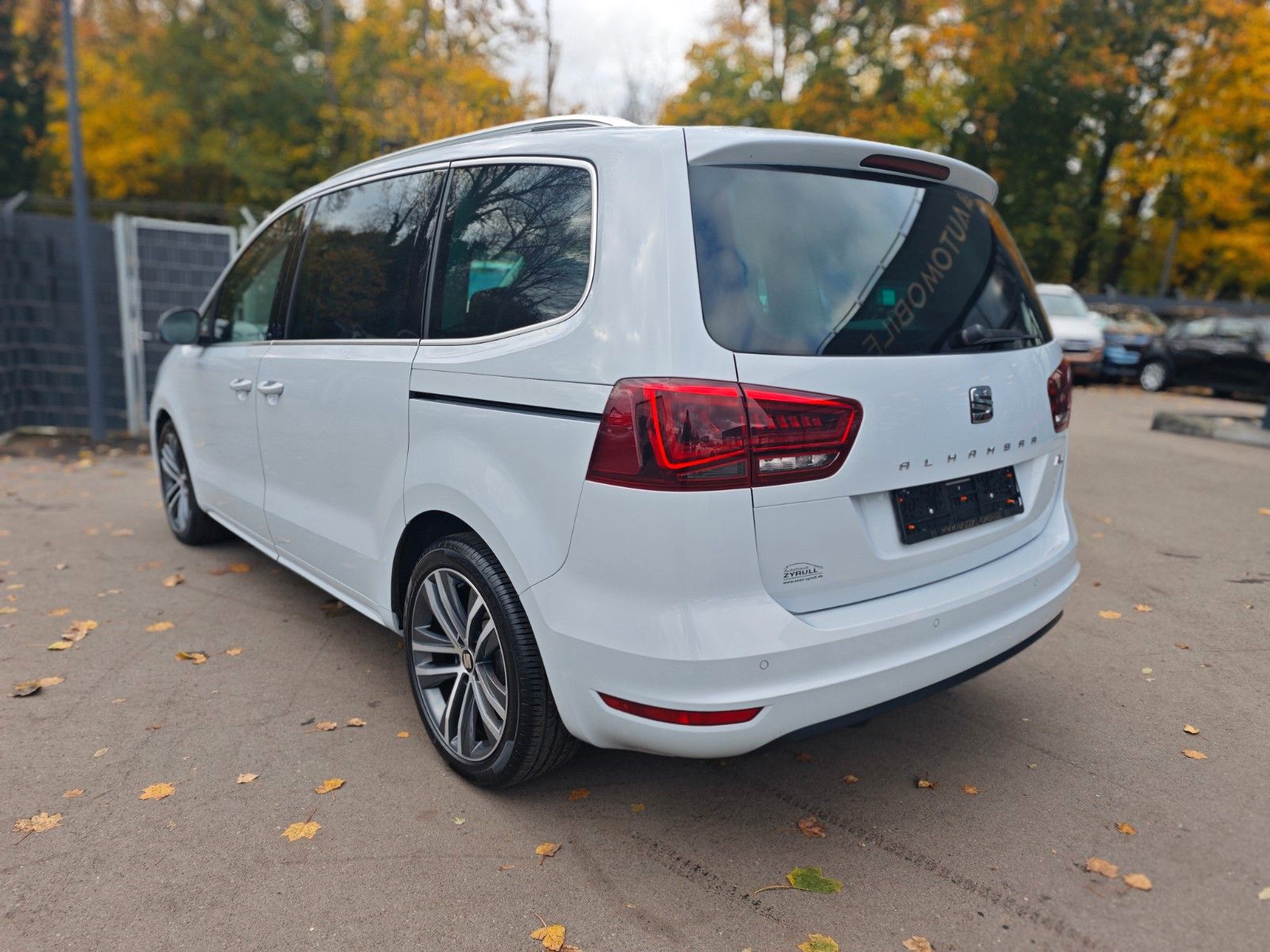 Fahrzeugabbildung SEAT ALHAMBRA FR-LINE 7.SITZER*2xSCHIEBETÜREN*1.HAND*