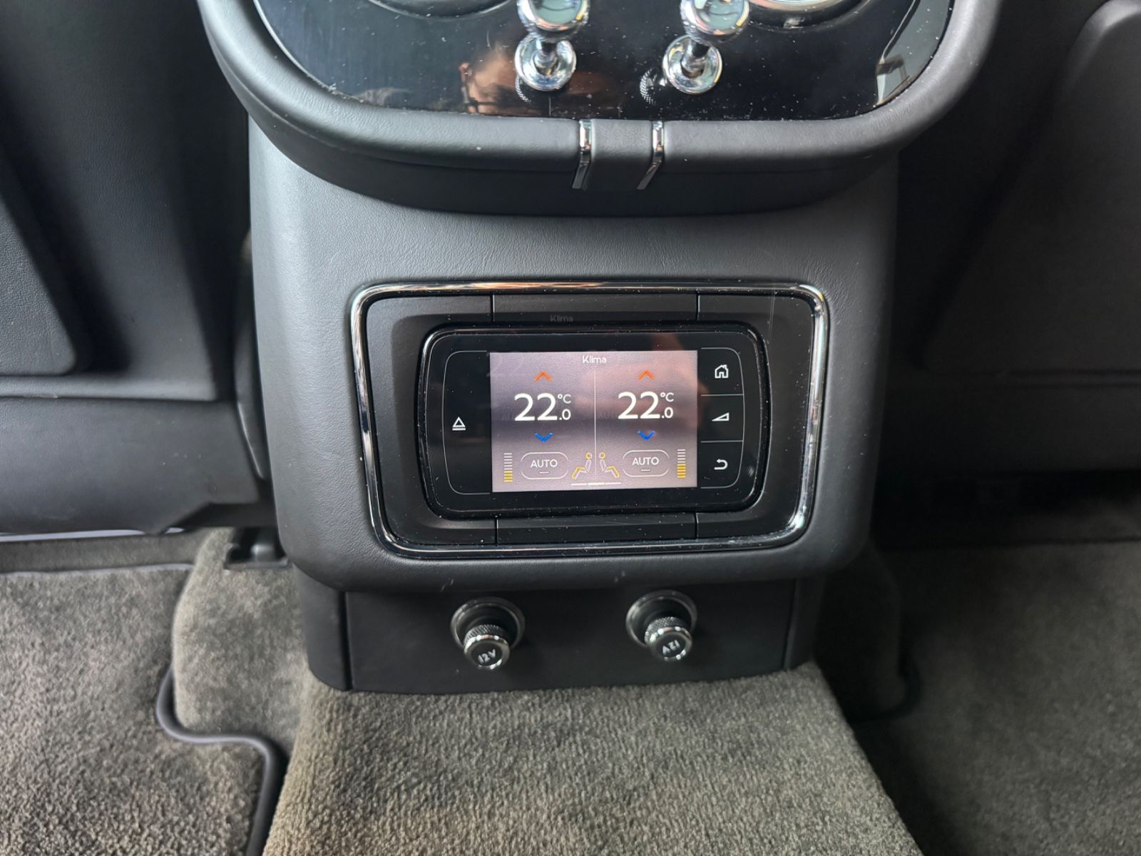 Fahrzeugabbildung Bentley BENTAYGA 6.0 W12 4WD MULLINER*PANORAMA*22.ZOLL*