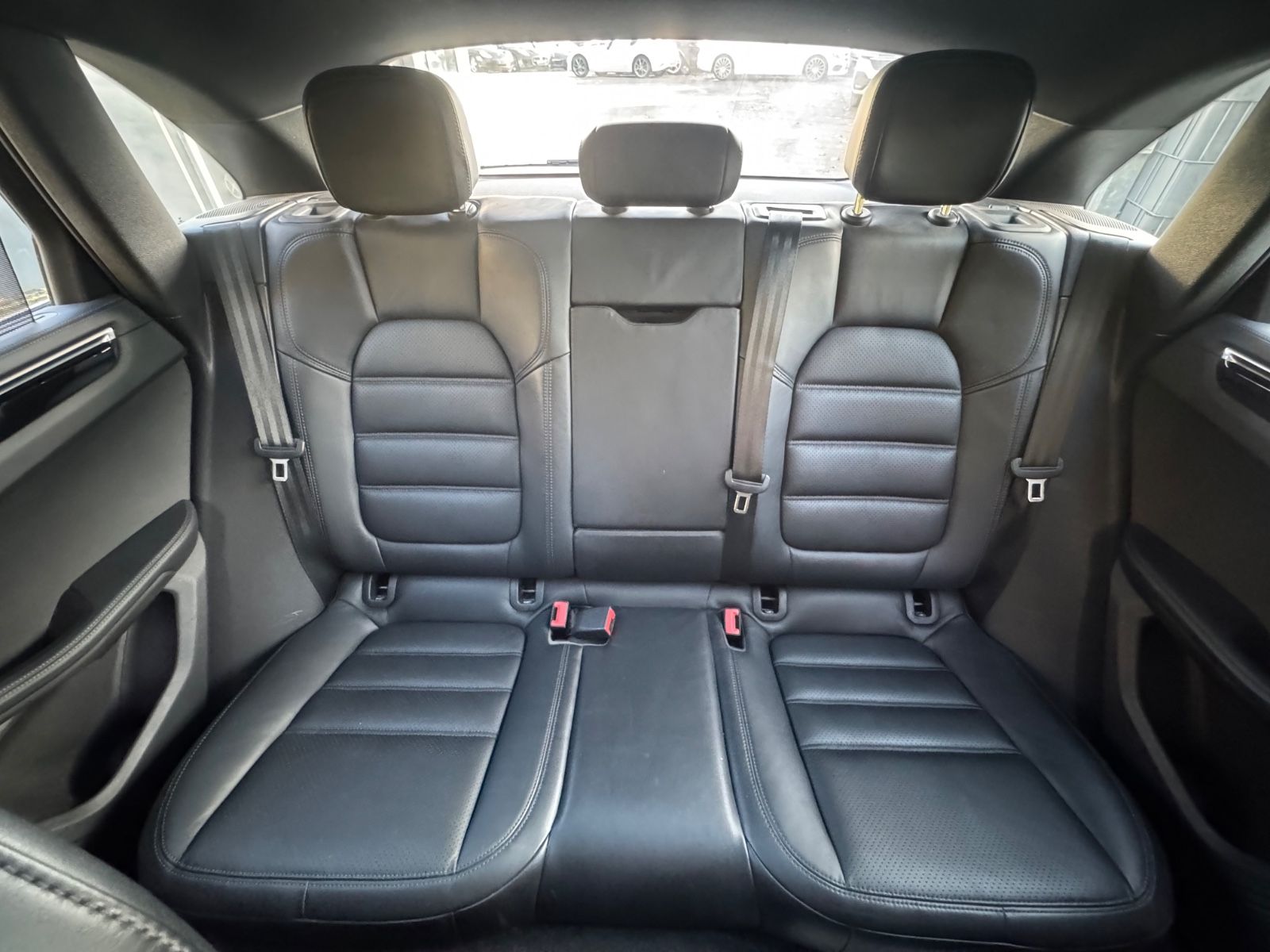 Fahrzeugabbildung Porsche MACAN S*AUT.*NAVI*PANORAMA*21.ZOLL*BI-XENON*