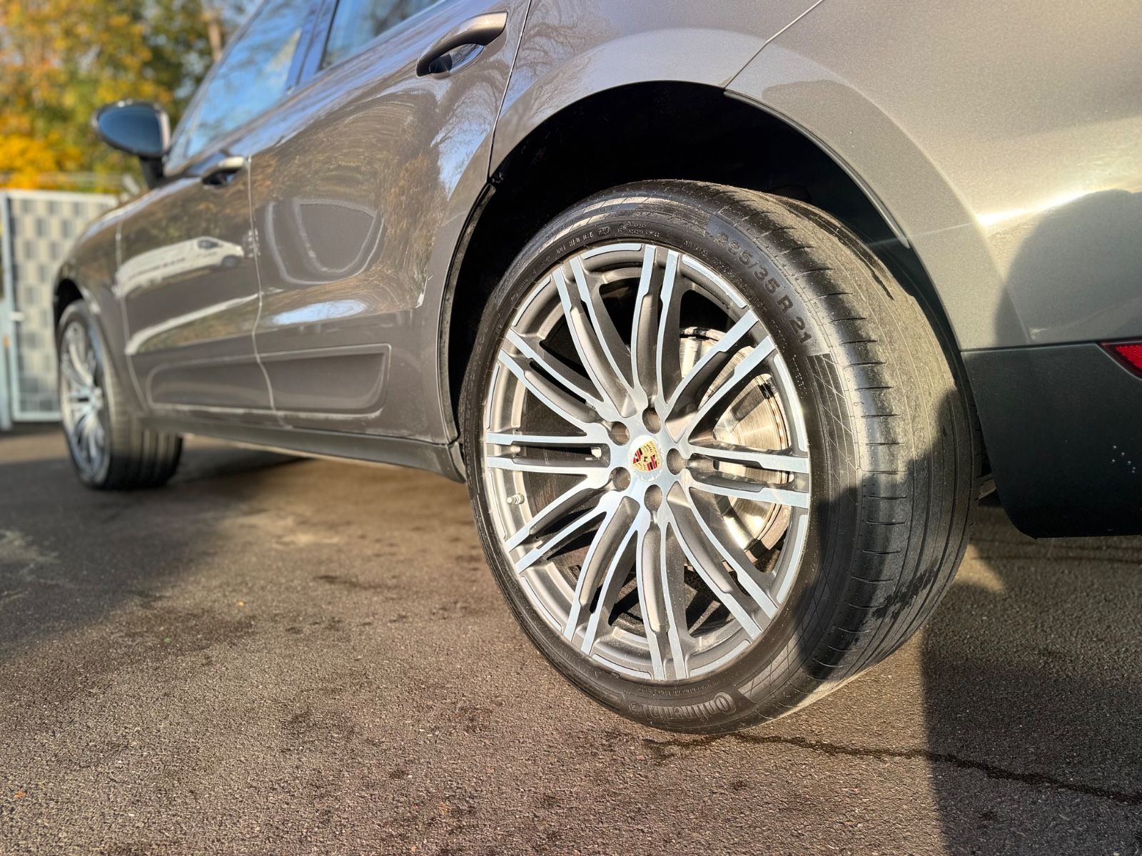 Fahrzeugabbildung Porsche MACAN S*AUT.*NAVI*PANORAMA*21.ZOLL*BI-XENON*