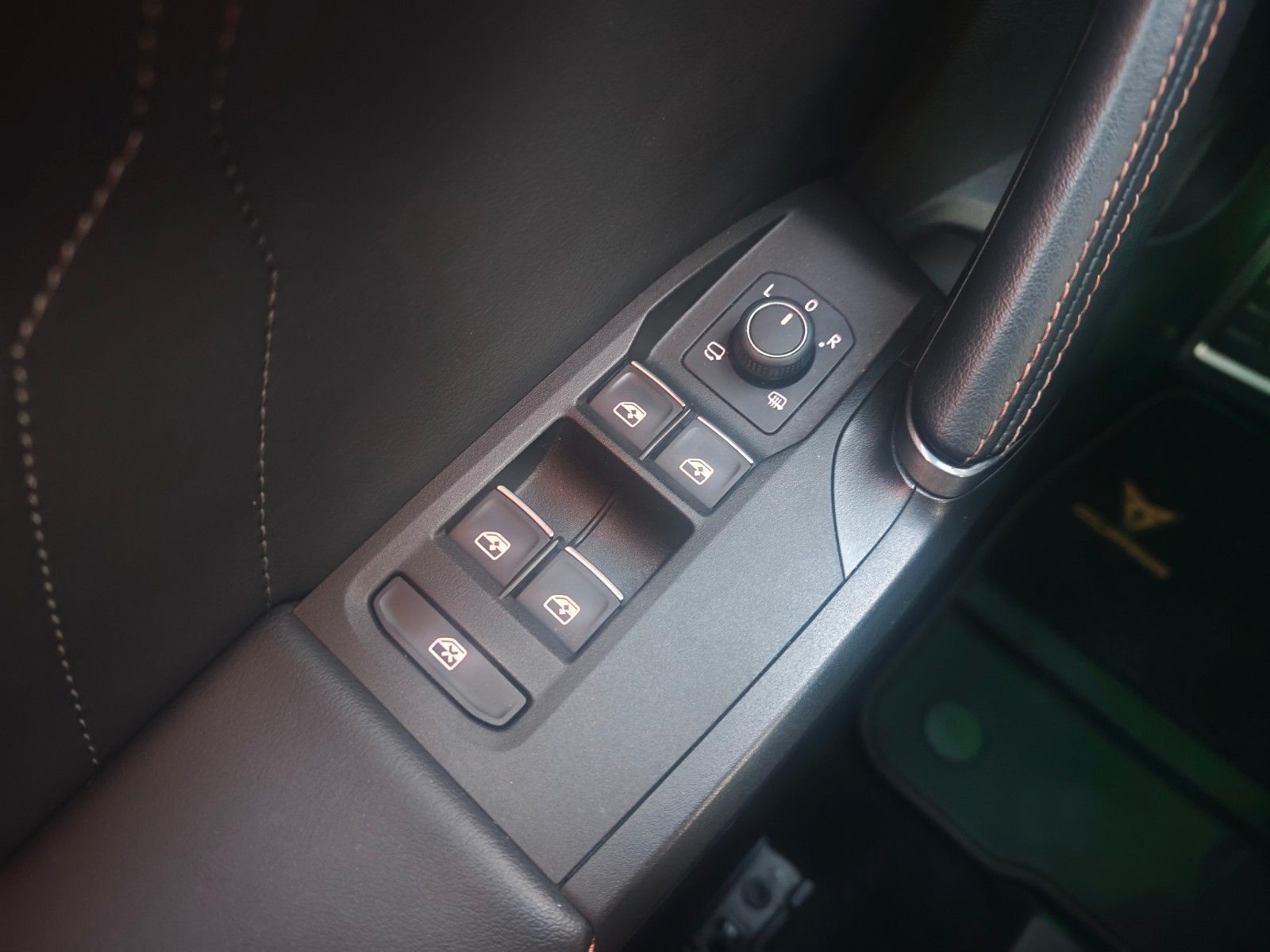 Fahrzeugabbildung CUPRA FORMENTOR*ACC*LED*VIRTUAL*CARPLAY*KAMERA*