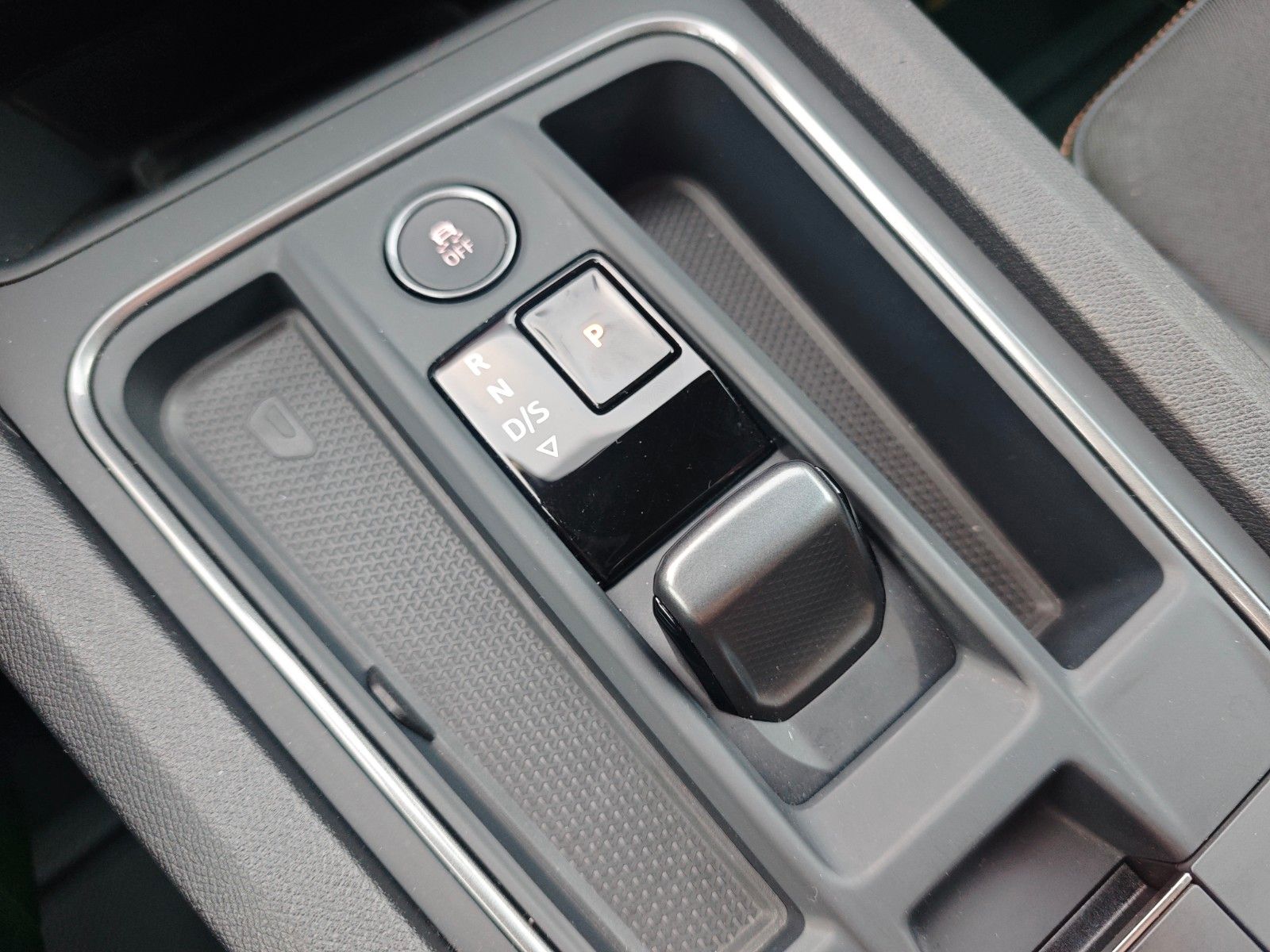 Fahrzeugabbildung CUPRA FORMENTOR*ACC*LED*VIRTUAL*CARPLAY*KAMERA*