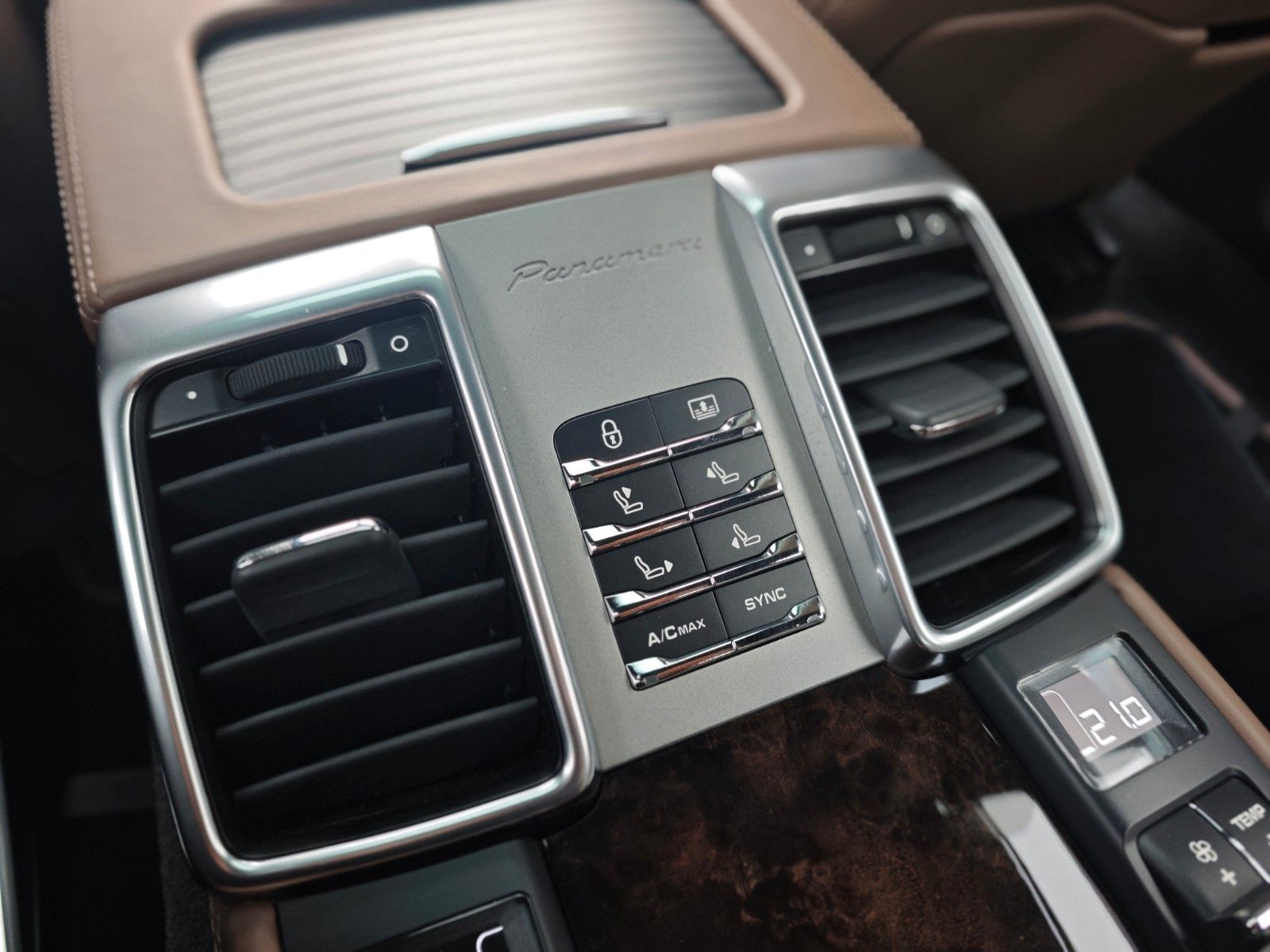 Fahrzeugabbildung Porsche PANAMERA TURBO S EXCLUSIVES SERIES 54/100*PCCB*