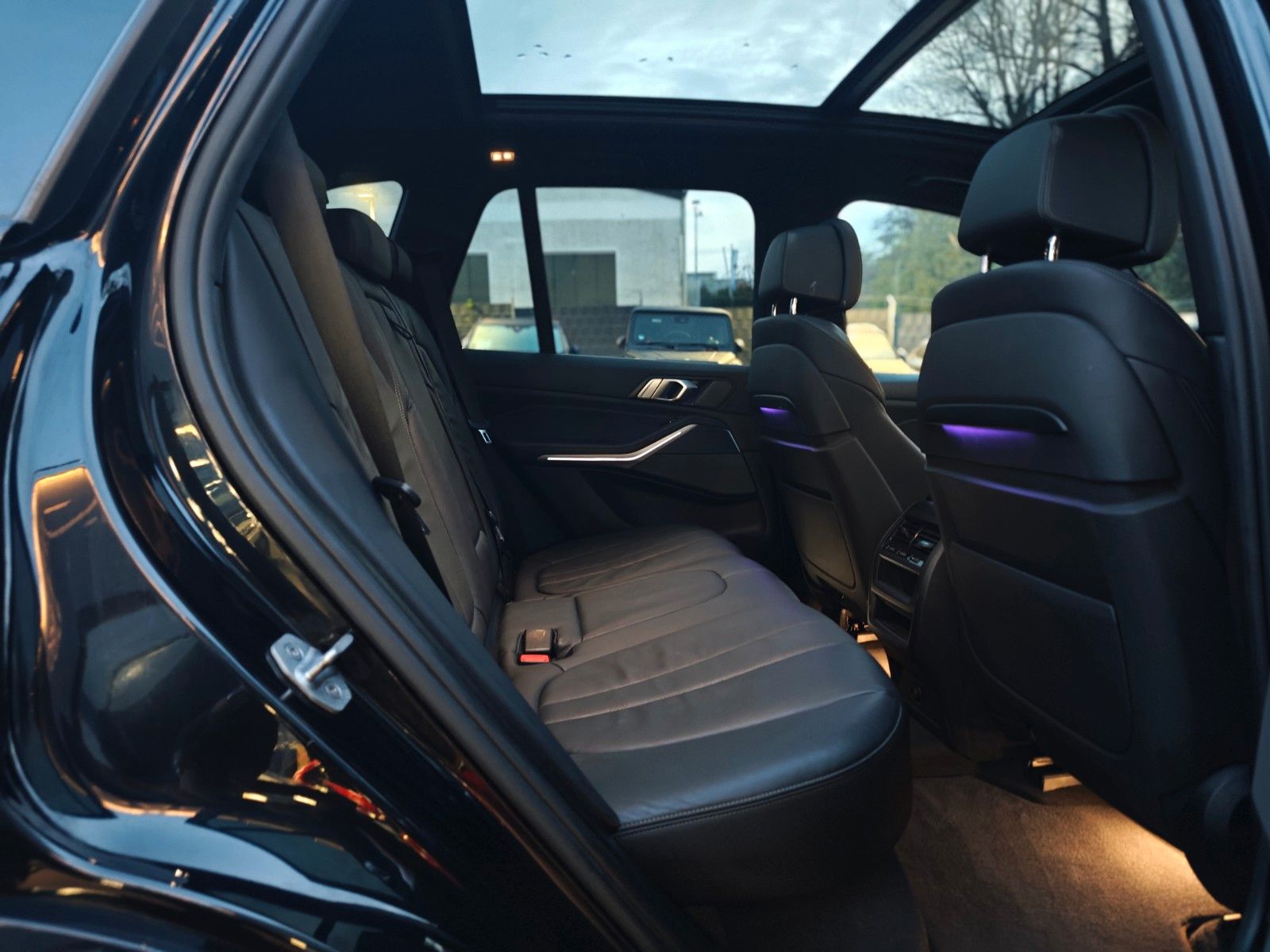 Fahrzeugabbildung BMW X5 xDrive 30 d M SPORT/NIGHT-VIS/PANO/21.Z/HARMA