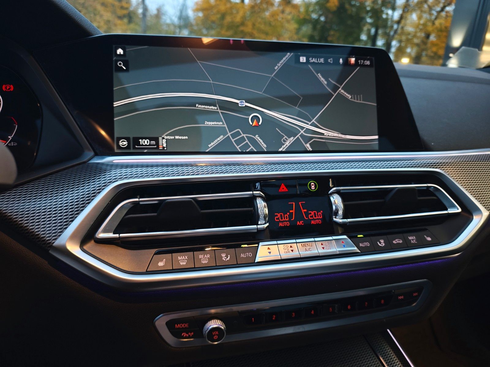 Fahrzeugabbildung BMW X5 xDrive 30 d M SPORT/NIGHT-VIS/PANO/21.Z/HARMA