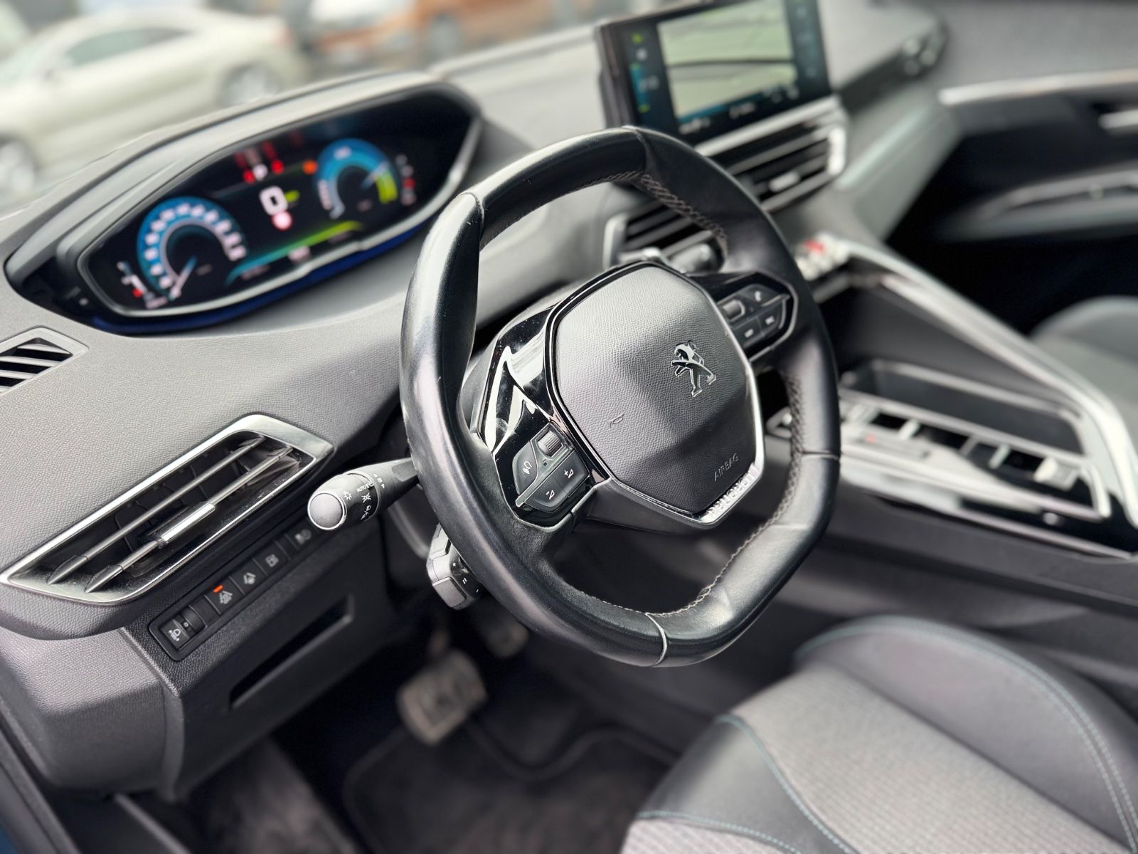 Fahrzeugabbildung Peugeot 3008 HYBRID 225 ALLURE*FACELIFT*VOLL-LED*KAMERA*