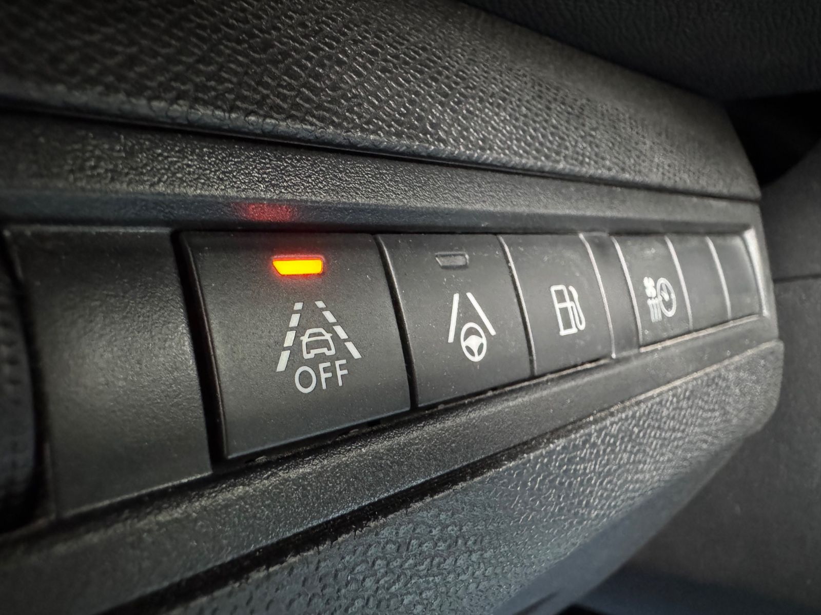 Fahrzeugabbildung Peugeot 3008 HYBRID 225 ALLURE*FACELIFT*VOLL-LED*KAMERA*