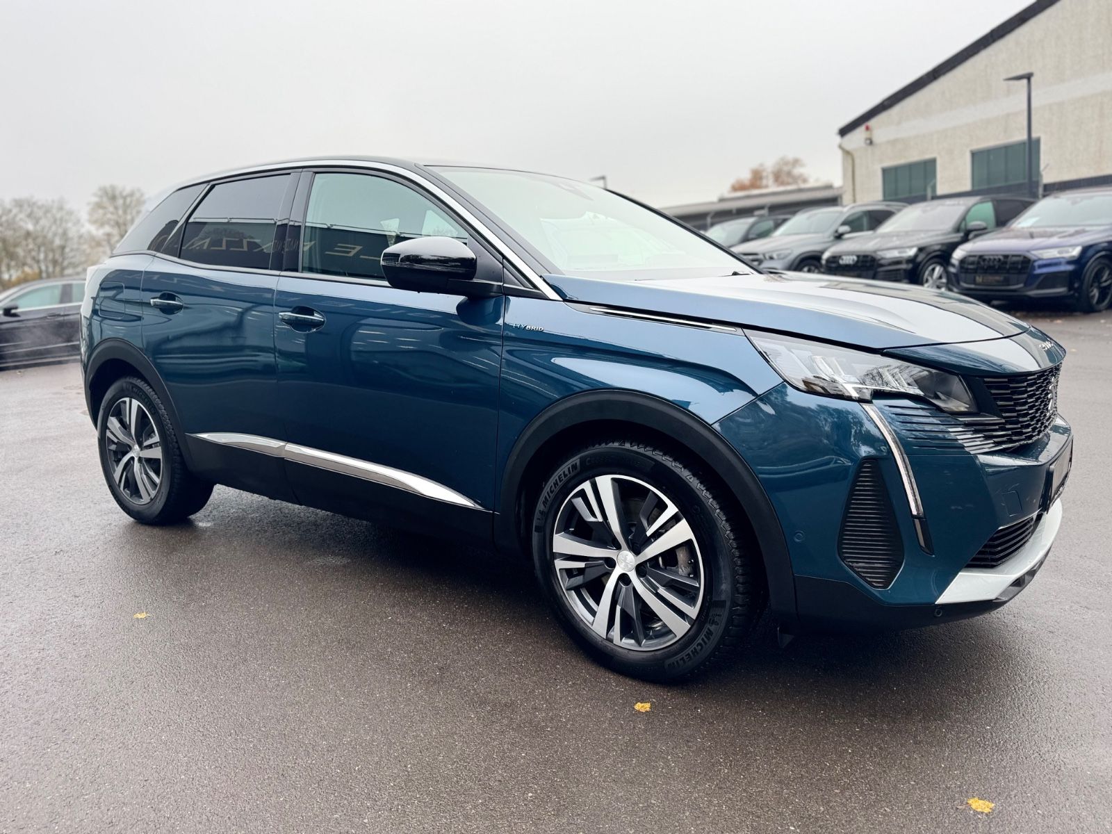 Fahrzeugabbildung Peugeot 3008 HYBRID 225 ALLURE*FACELIFT*VOLL-LED*KAMERA*