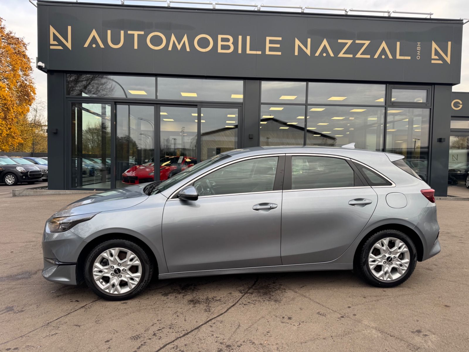 Fahrzeugabbildung Kia CEED LIM*ASSIST PACK*KAMERA*SPORTSITZE*1HD