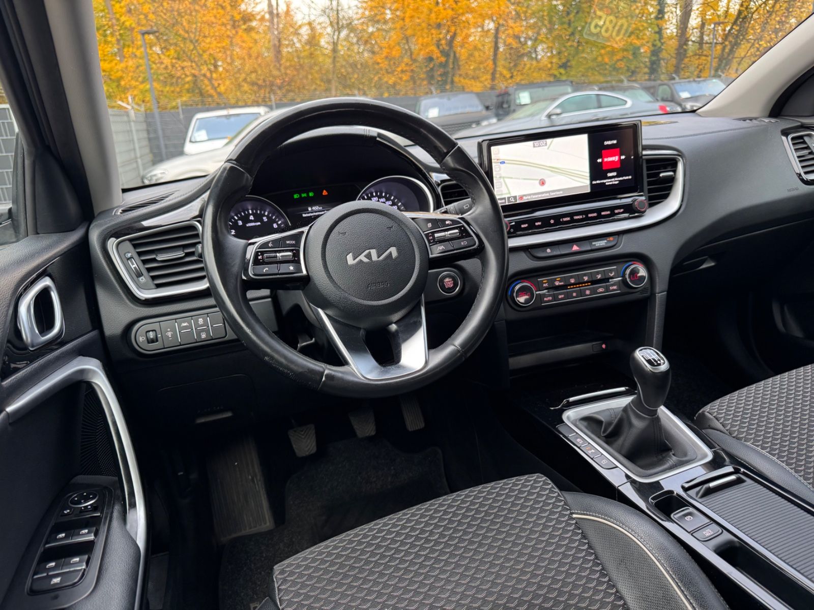 Fahrzeugabbildung Kia CEED LIM*ASSIST PACK*KAMERA*SPORTSITZE*1HD