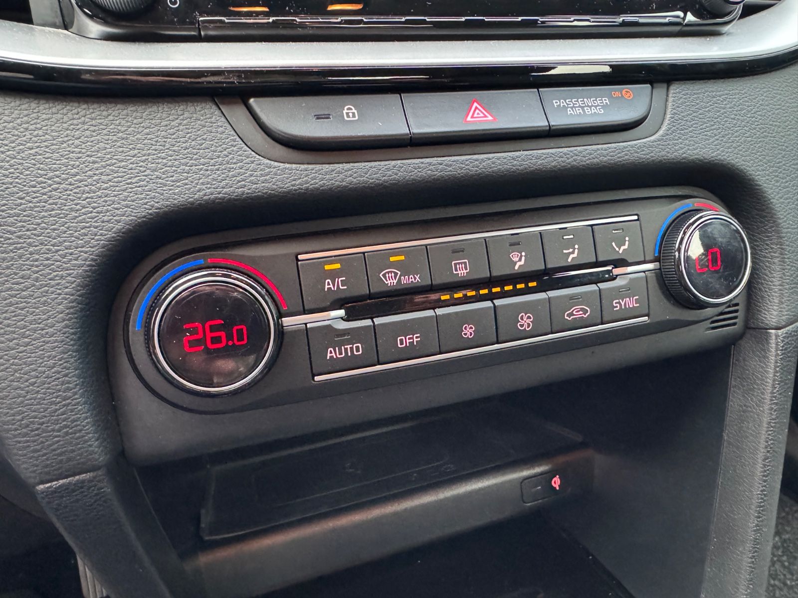 Fahrzeugabbildung Kia CEED LIM*ASSIST PACK*KAMERA*SPORTSITZE*1HD