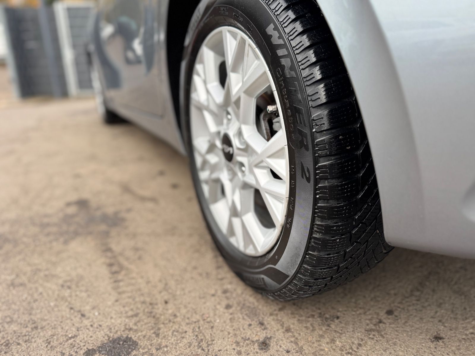 Fahrzeugabbildung Kia CEED LIM*ASSIST PACK*KAMERA*SPORTSITZE*1HD