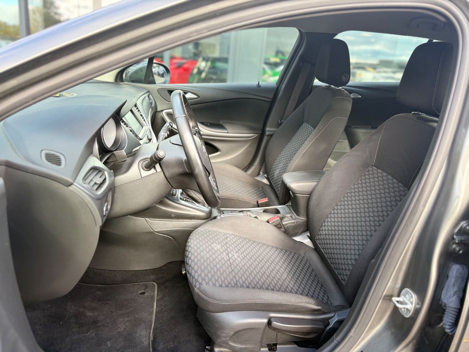 Fahrzeugabbildung Opel ASTRA K SPORTS TOURER EDITION*AUT*PDC*NAVI*1.HD*