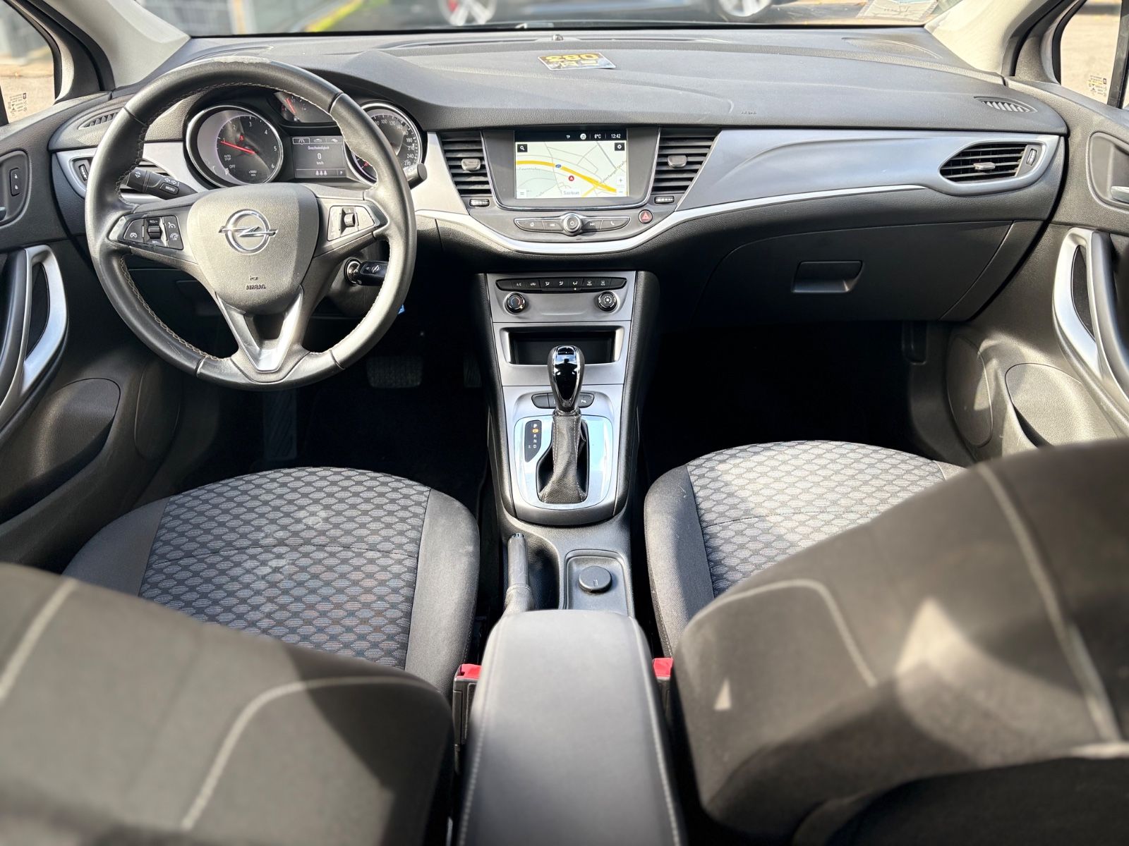 Fahrzeugabbildung Opel ASTRA K SPORTS TOURER EDITION*AUT*PDC*NAVI*1.HD*