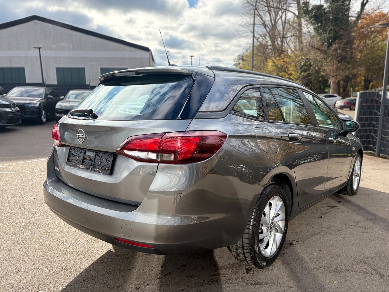 Fahrzeugabbildung Opel ASTRA K SPORTS TOURER EDITION*AUT*PDC*NAVI*1.HD*