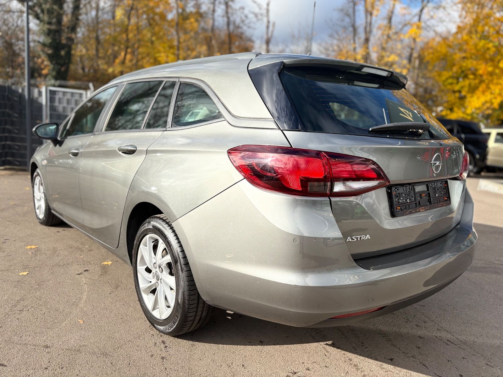 Fahrzeugabbildung Opel ASTRA K SPORTS TOURER EDITION*AUT*PDC*NAVI*1.HD*