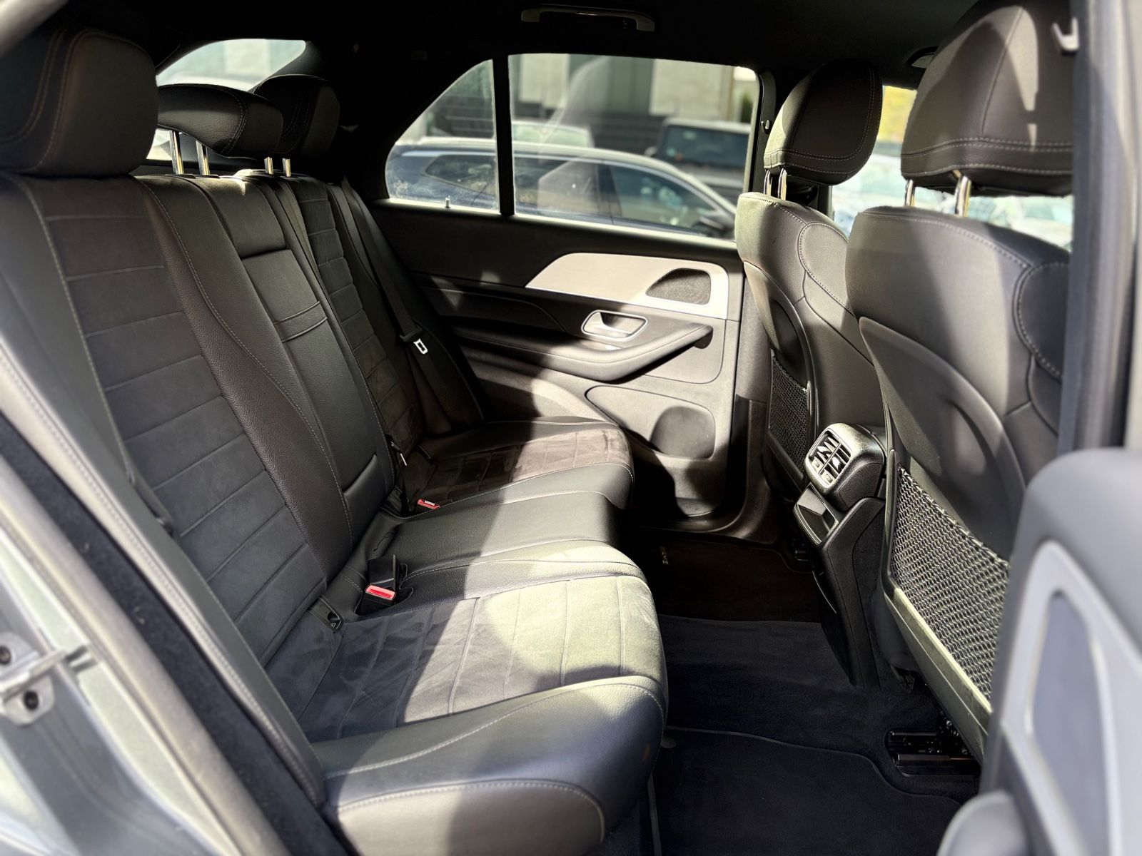 Fahrzeugabbildung Mercedes-Benz GLE 450 4M AMG-LINE*AIRMATIC*EL.AHK*DISTRONIC*