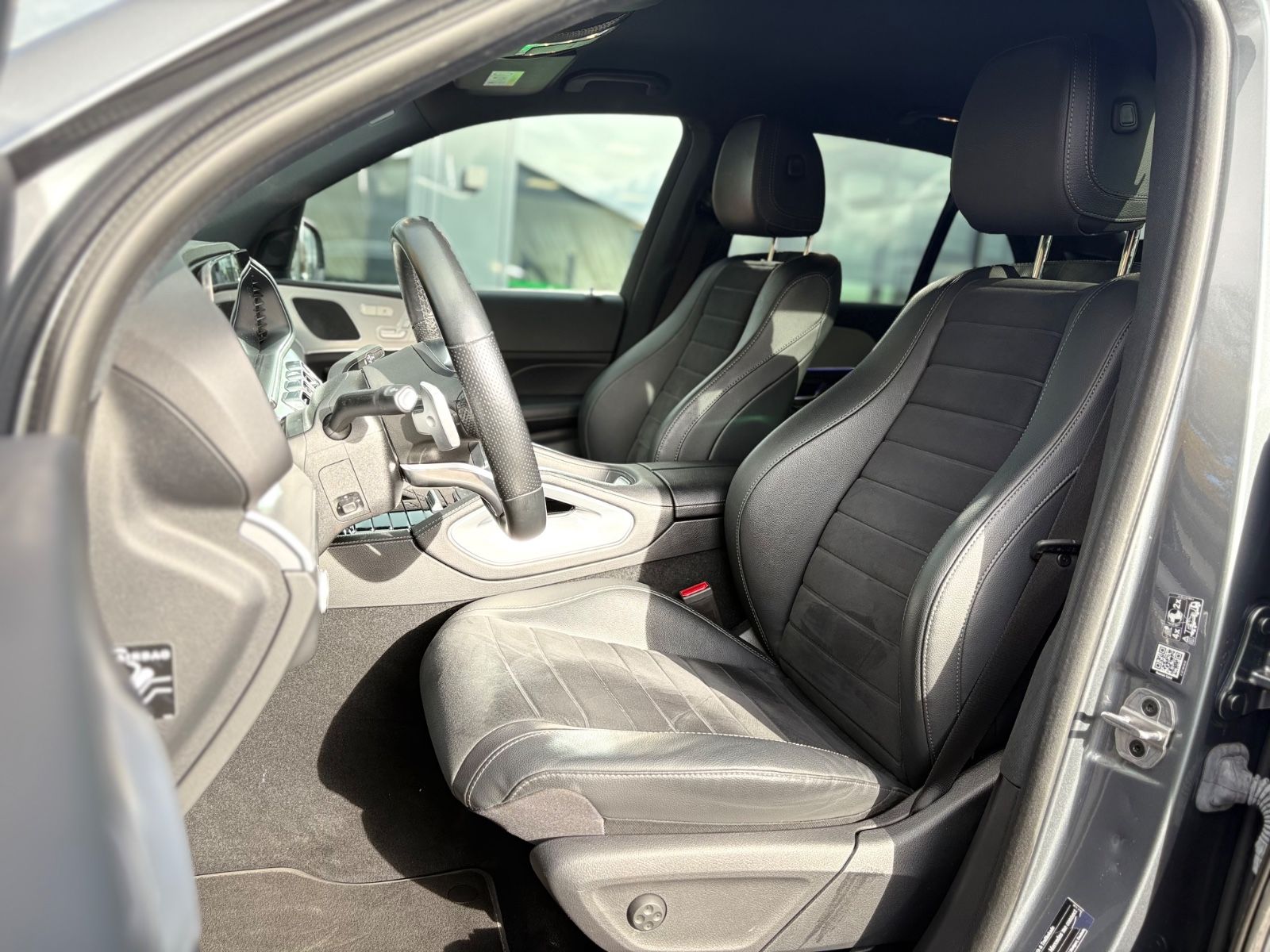 Fahrzeugabbildung Mercedes-Benz GLE 450 4M AMG-LINE*AIRMATIC*EL.AHK*DISTRONIC*